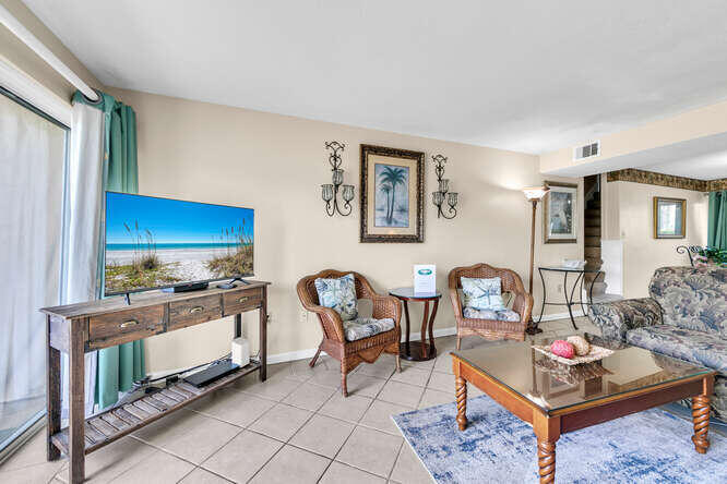 SEASPRAY CONDO - Residential