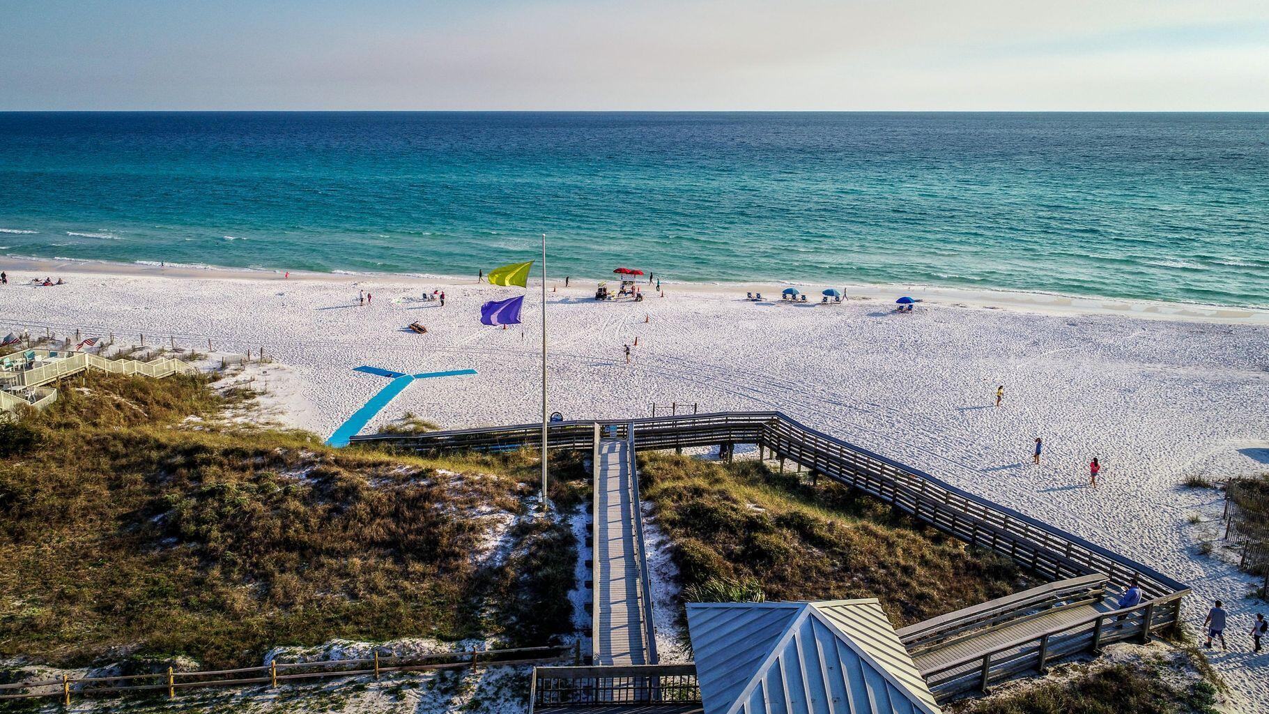 GULF PLACE RESIDENCES - Residential