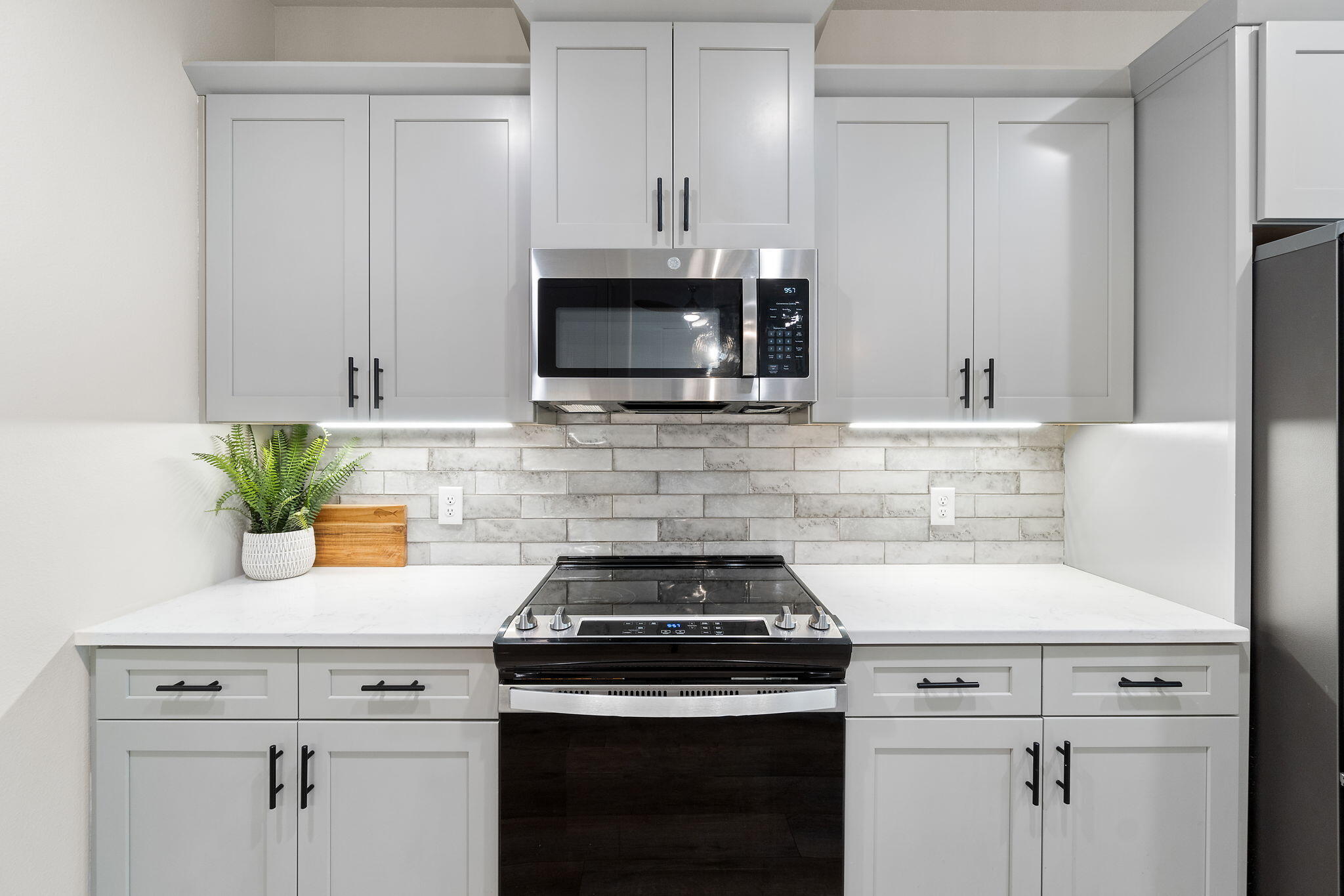 EAST BAY HEIGHTS - Residential