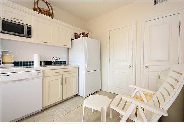 SANDESTIN BEACH VILLAS - Residential