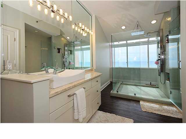 SANDESTIN BEACH VILLAS - Residential