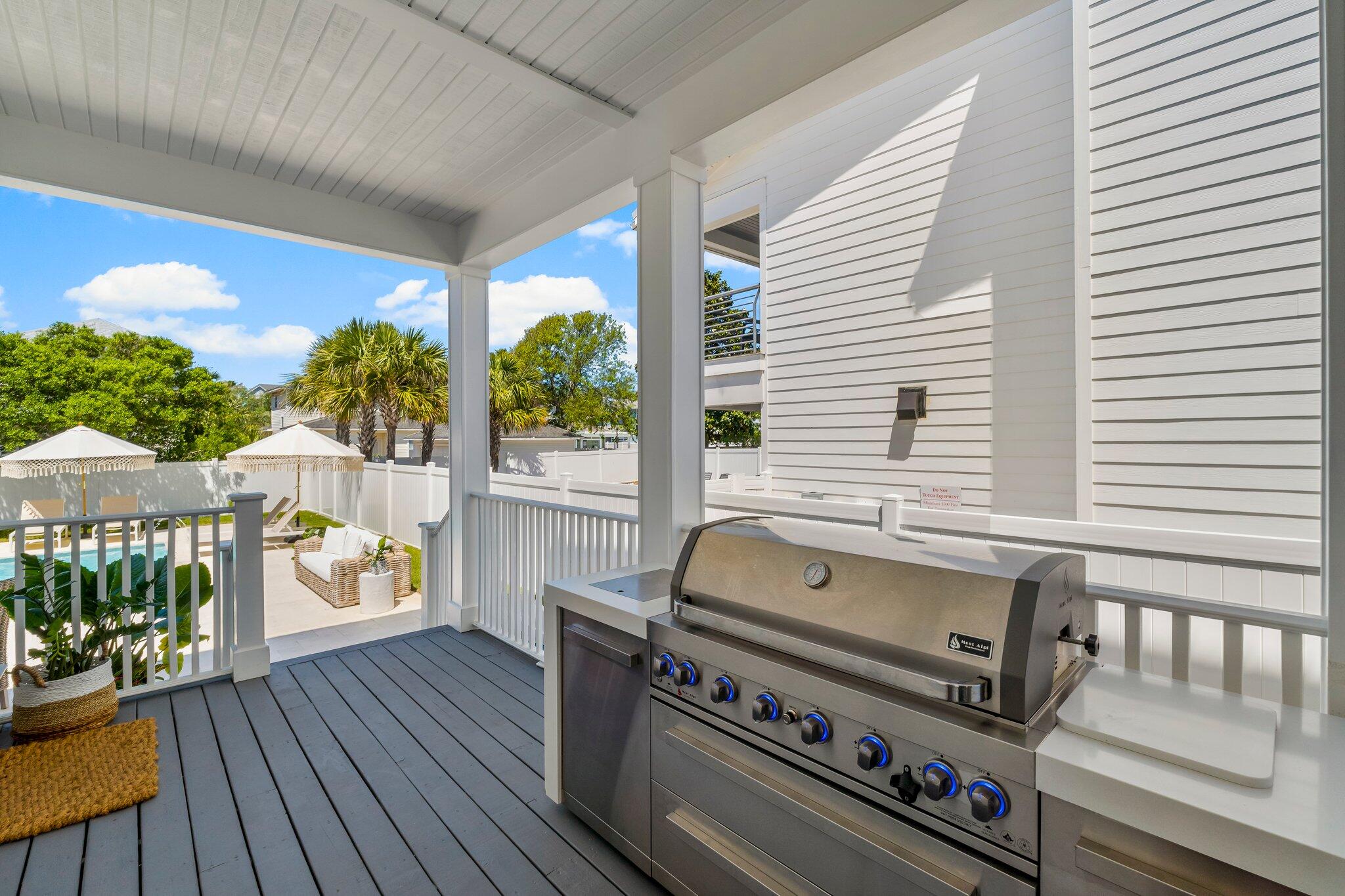 CRYSTAL BEACH - Residential