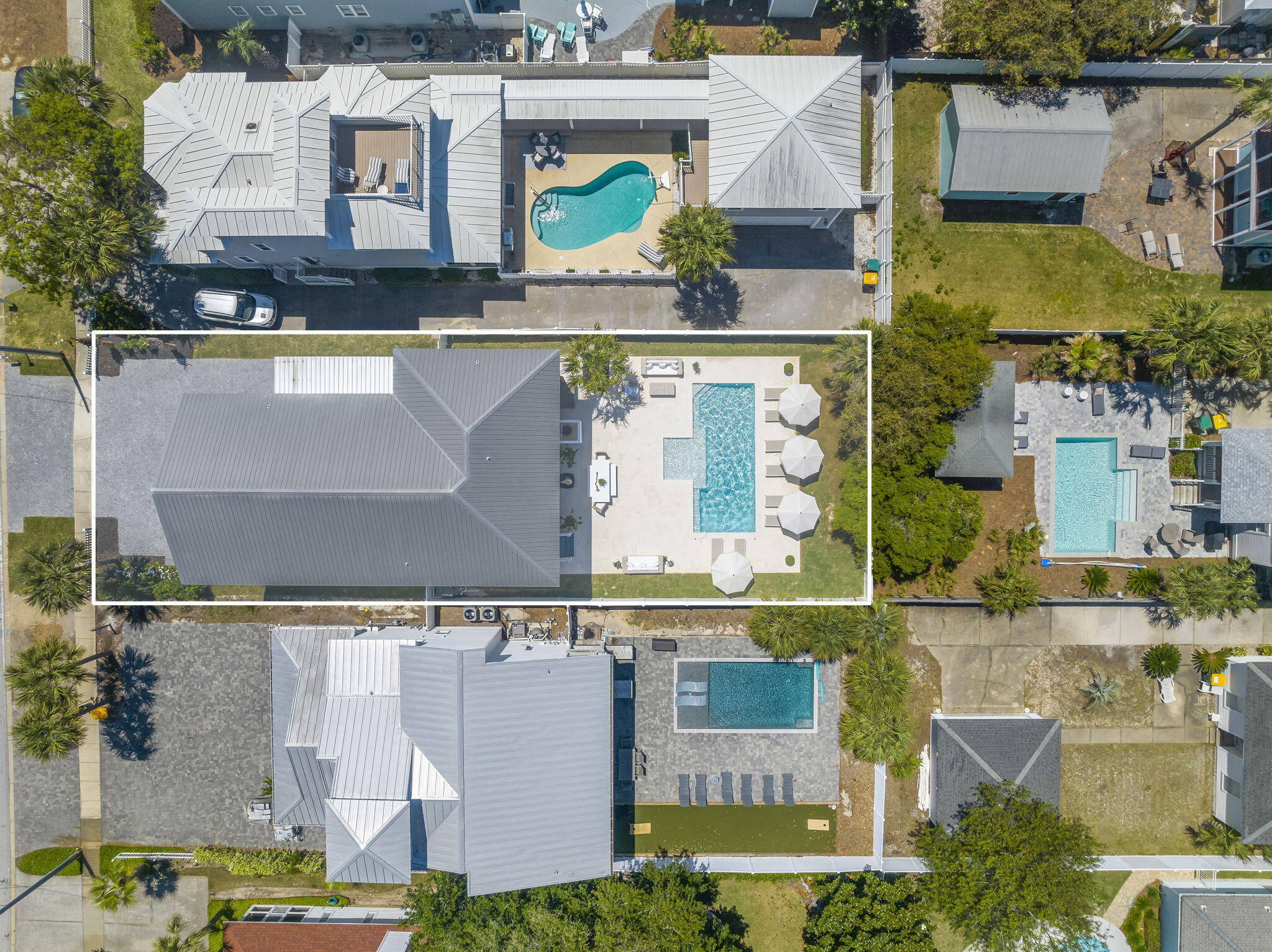 CRYSTAL BEACH - Residential