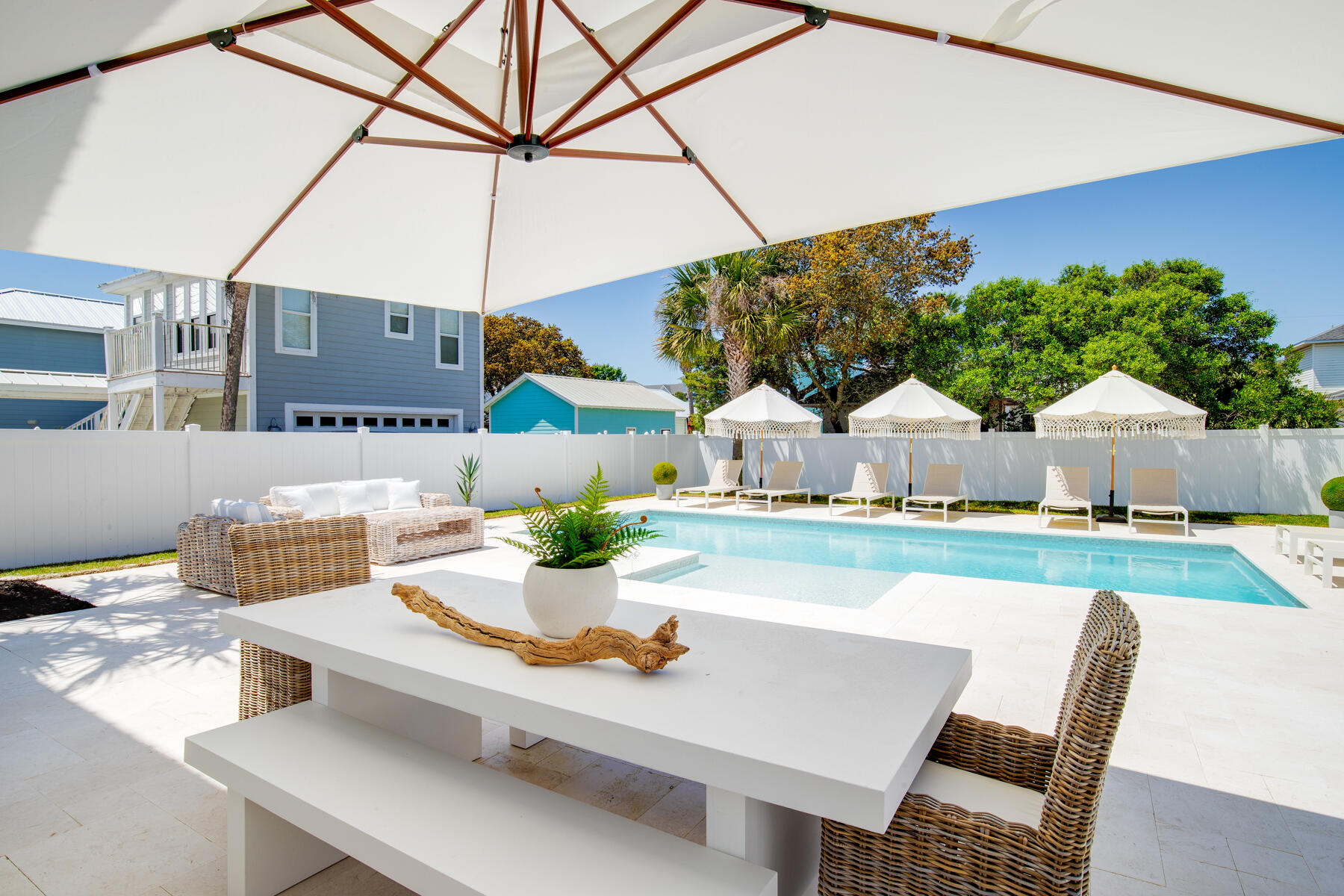 CRYSTAL BEACH - Residential