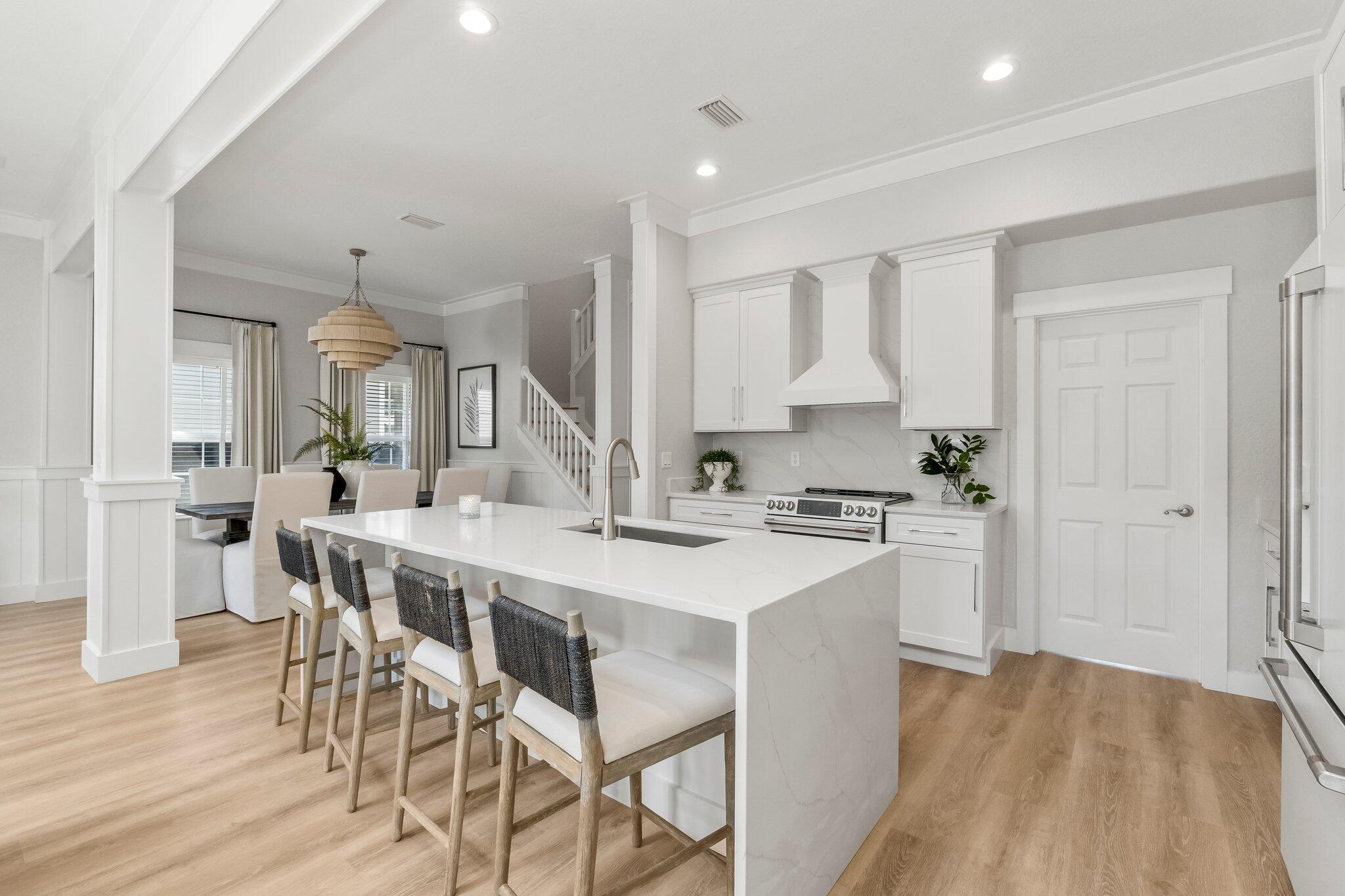 CRYSTAL BEACH - Residential