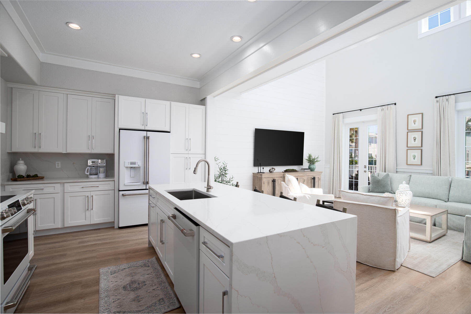 CRYSTAL BEACH - Residential