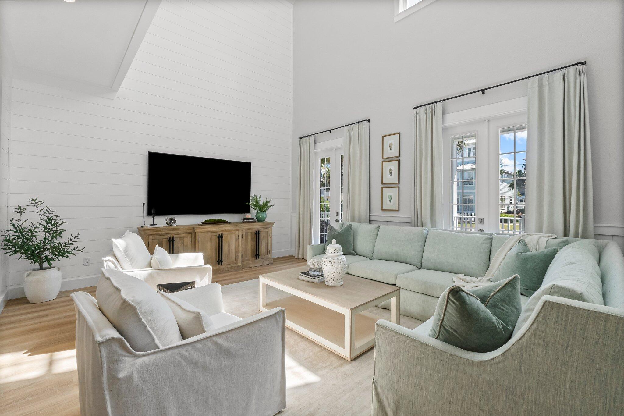 CRYSTAL BEACH - Residential