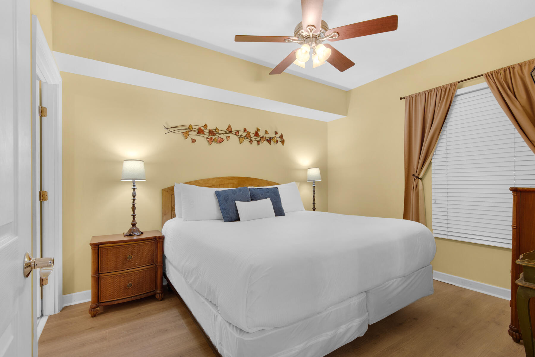 STERLING SHORES - Residential