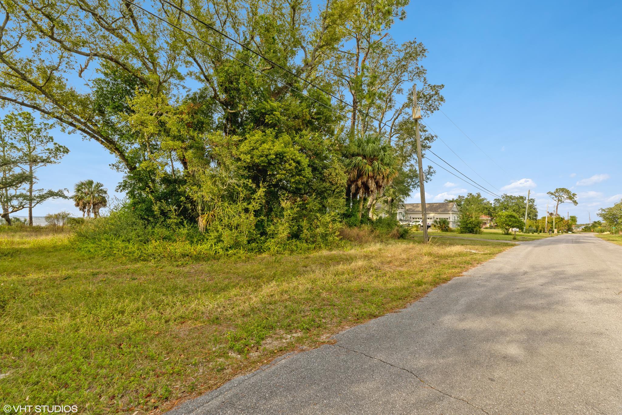 BAYVIEW HEIGHTS - Land