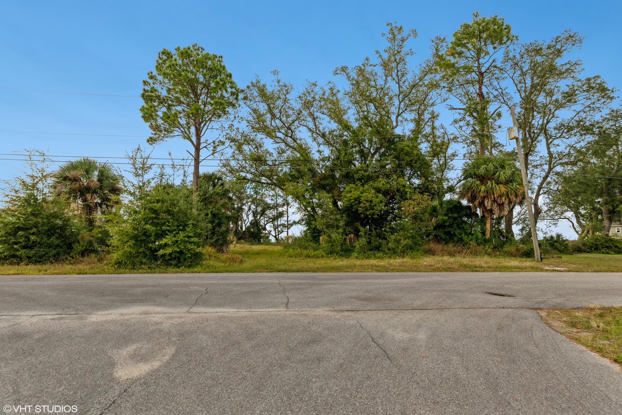 BAYVIEW HEIGHTS - Land