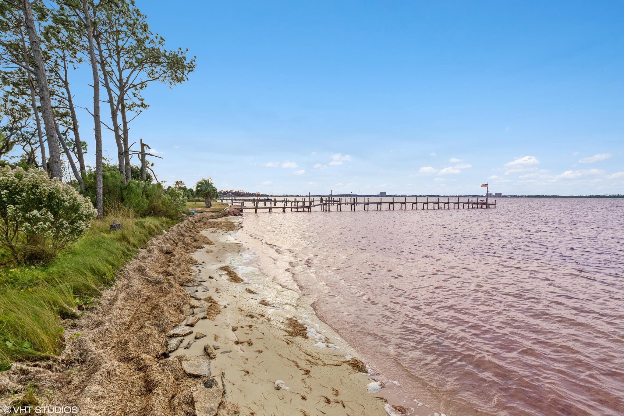 BAYVIEW HEIGHTS - Land