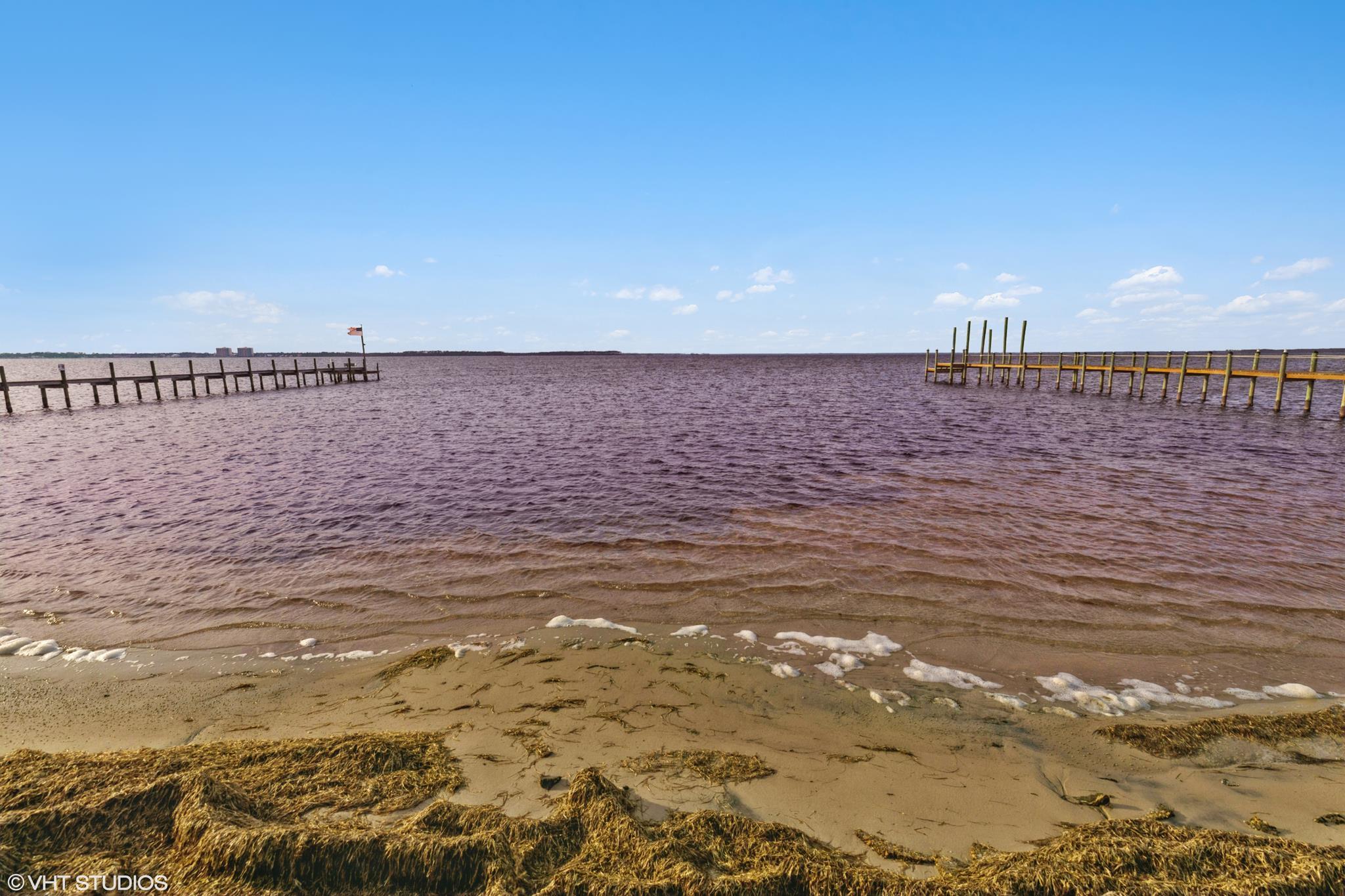 BAYVIEW HEIGHTS - Land