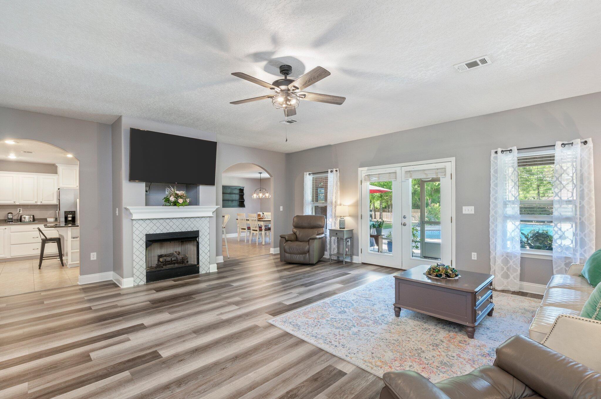 COLONY RIDGE PH I - Residential