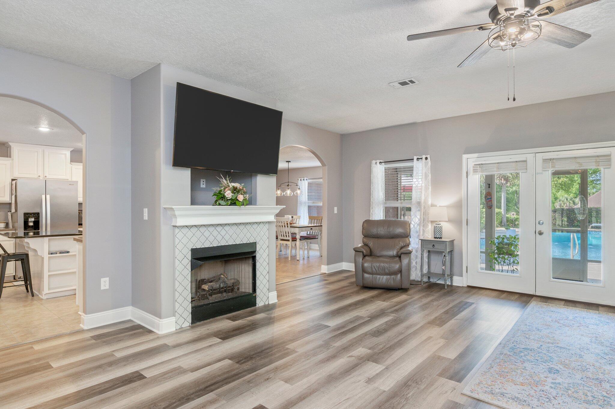 COLONY RIDGE PH I - Residential