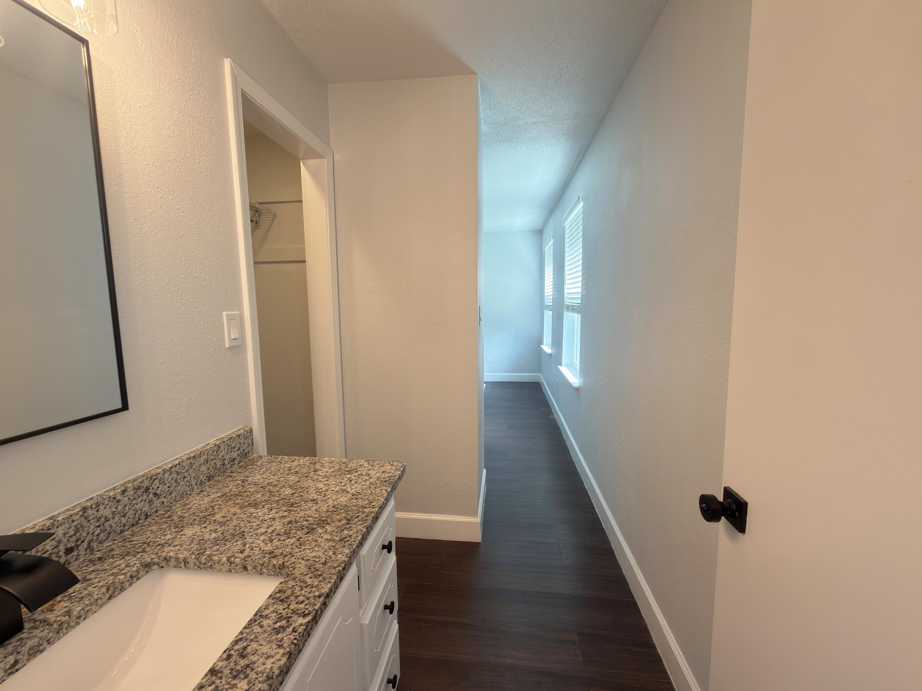 AMBERWOOD - Residential