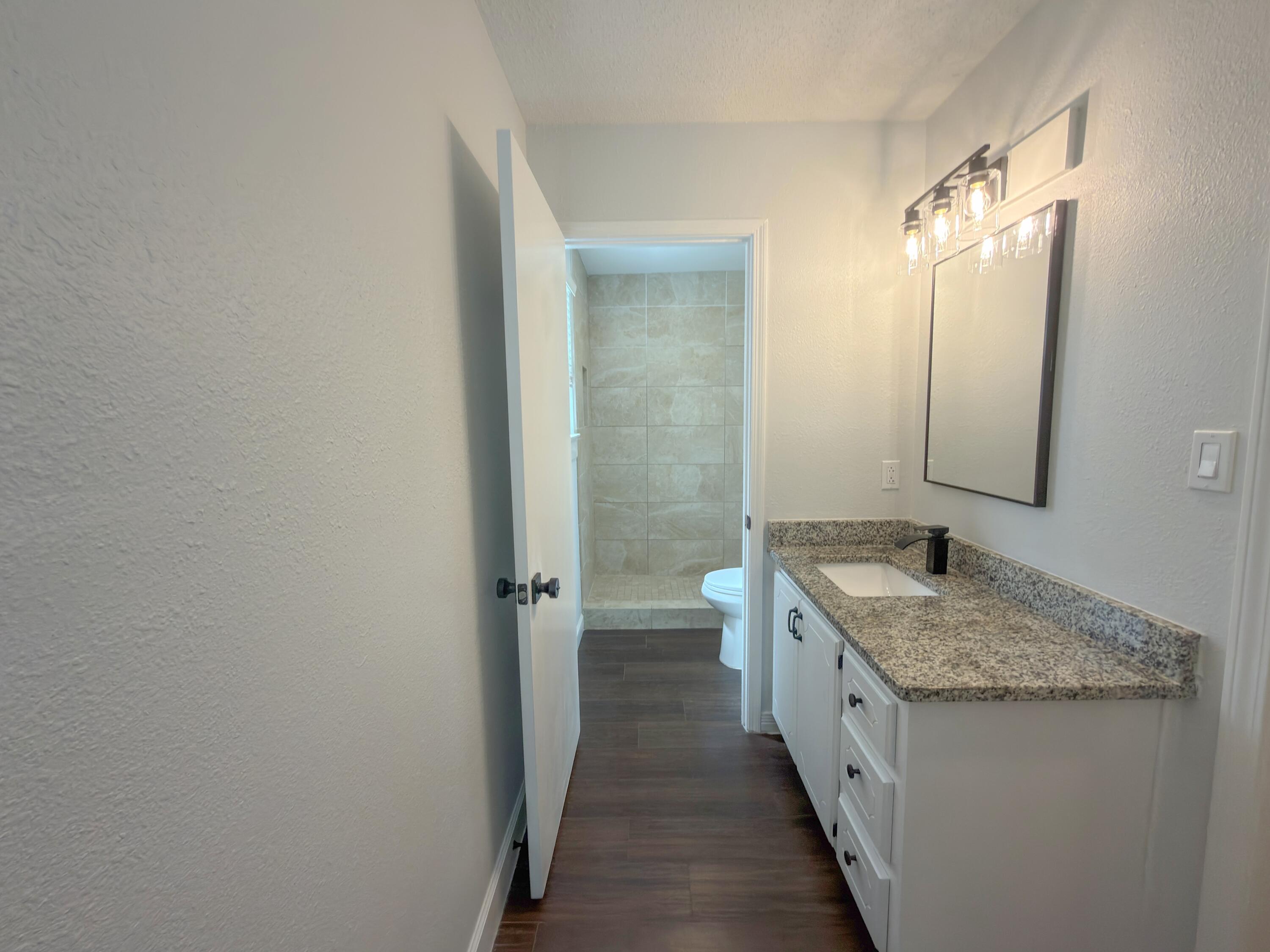 AMBERWOOD - Residential