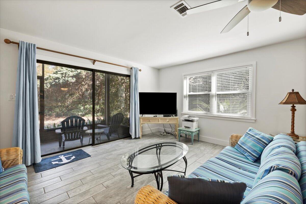 CASSINE GARDENS T/H PH 1 - Residential