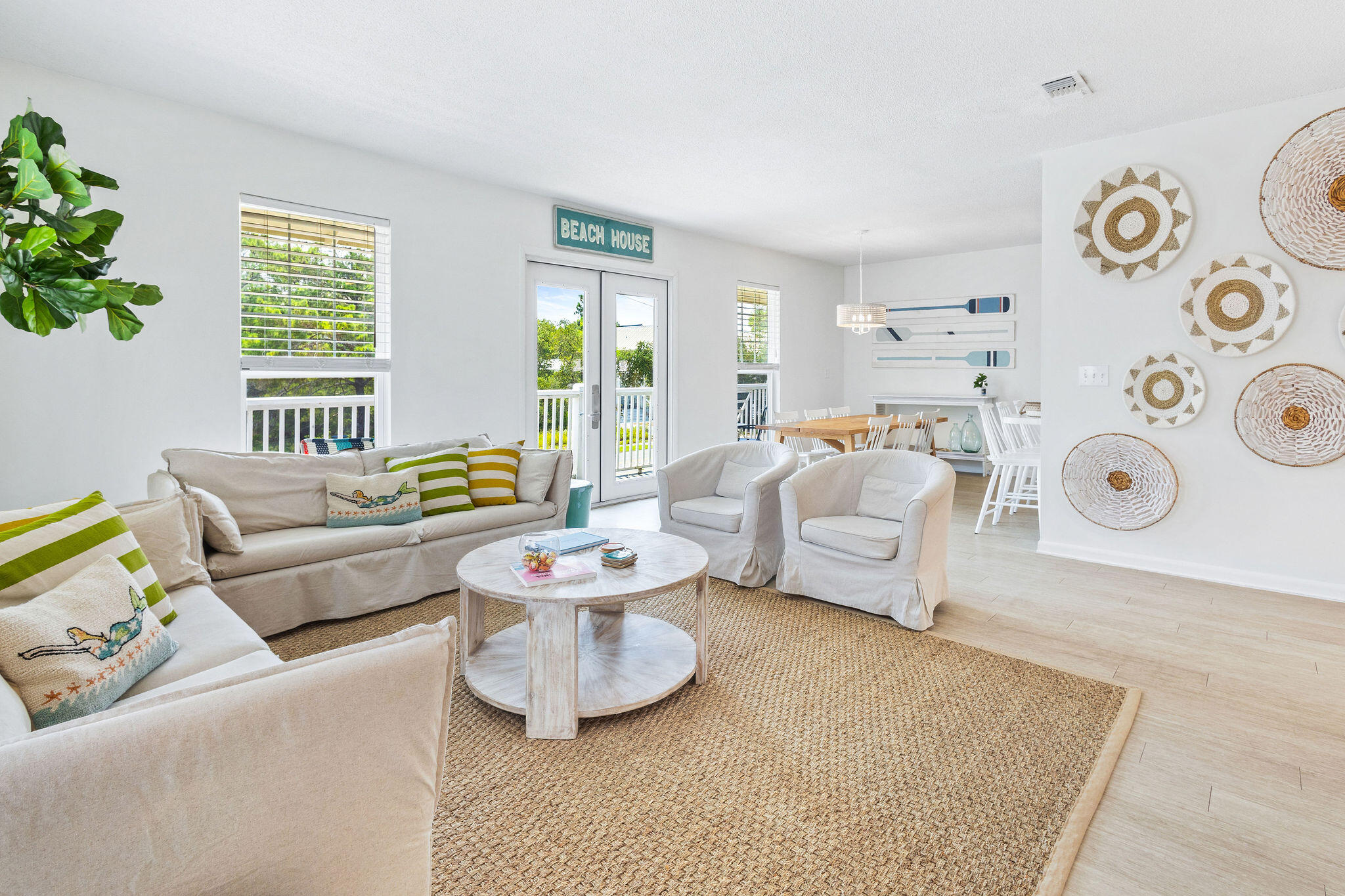 81 San Juan Avenue