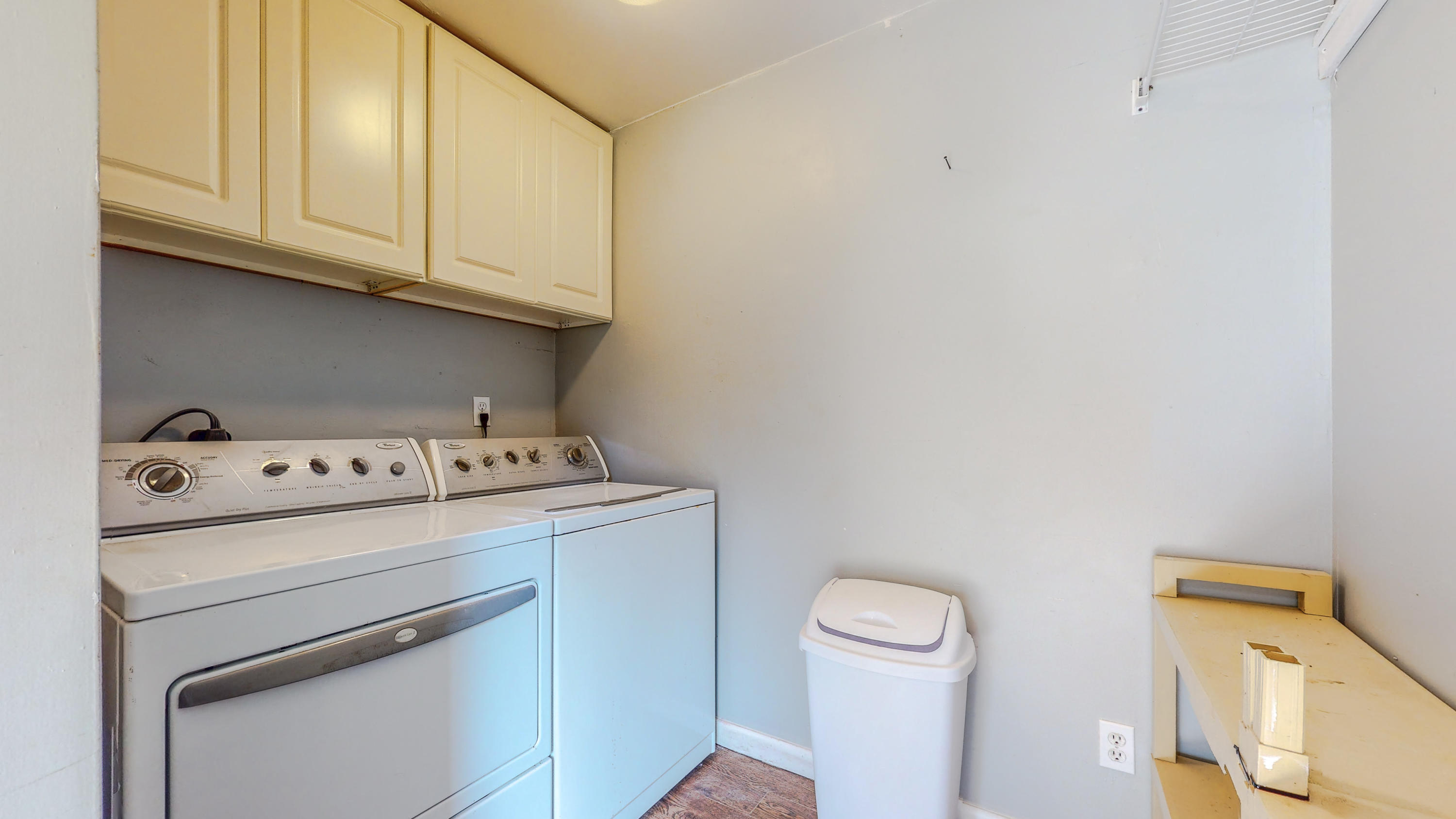 METES & BOUNDS - Residential Lease