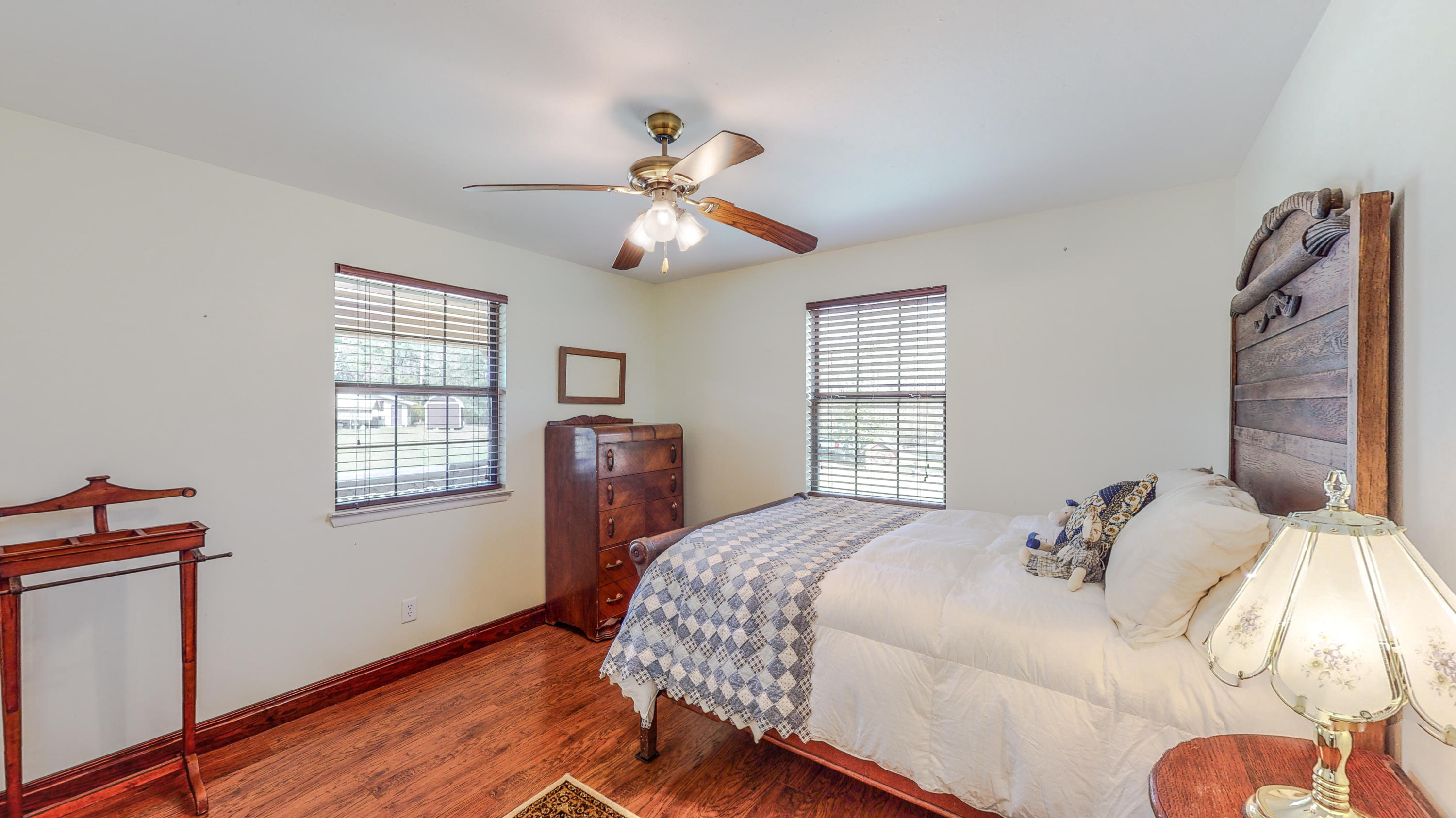 METES & BOUNDS - Residential Lease