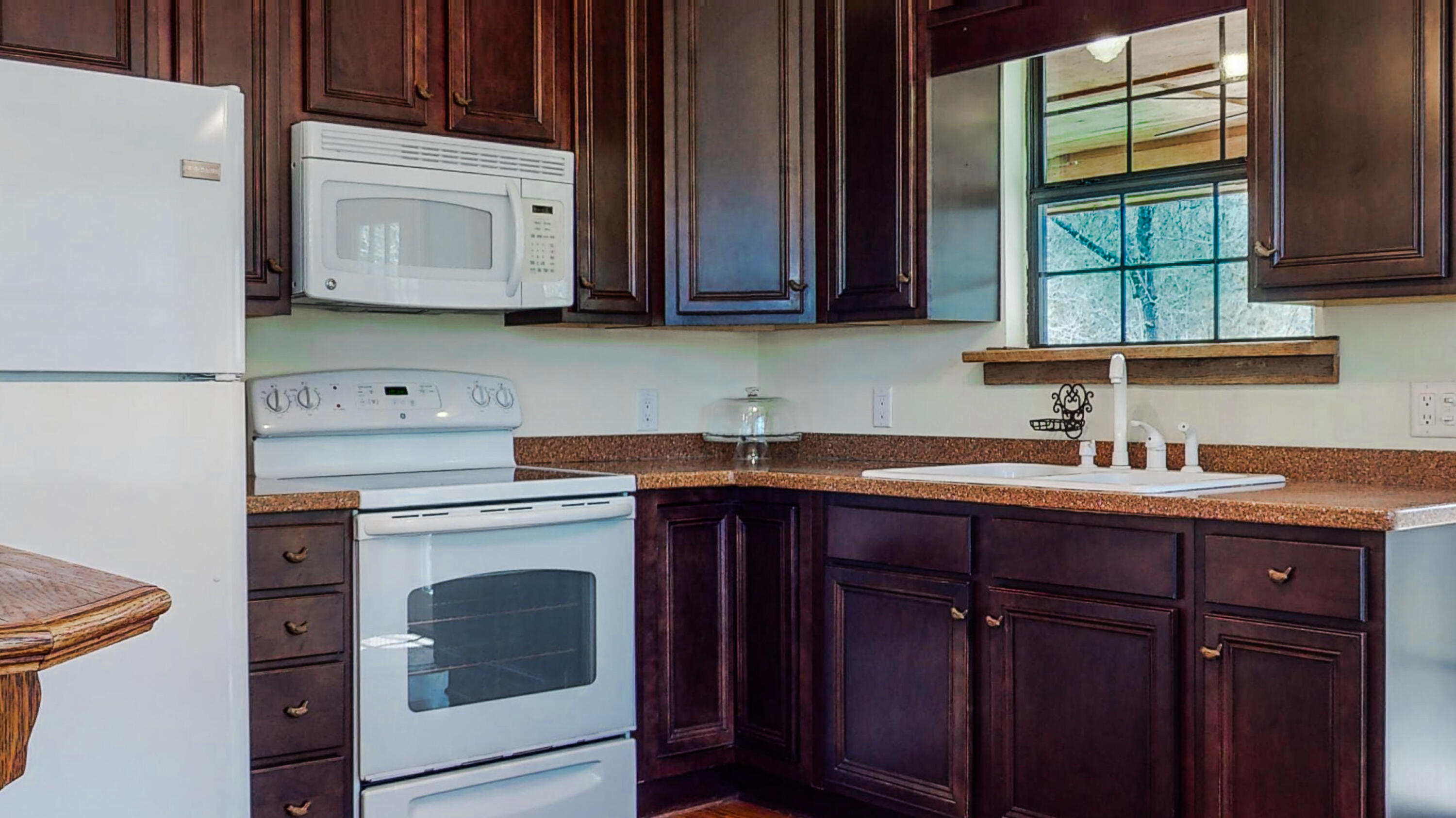 METES & BOUNDS - Residential Lease