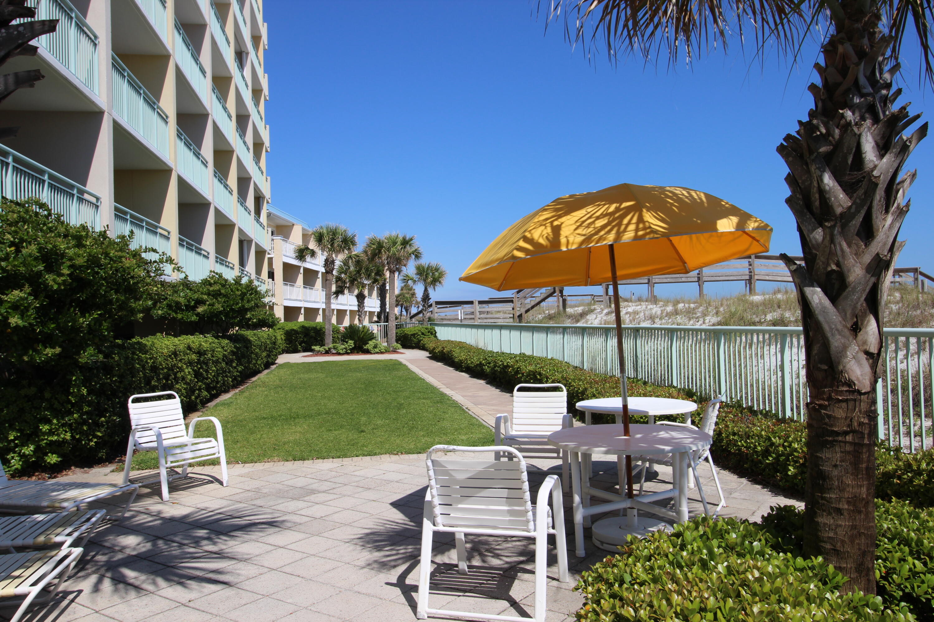 PELICAN ISLE - Residential