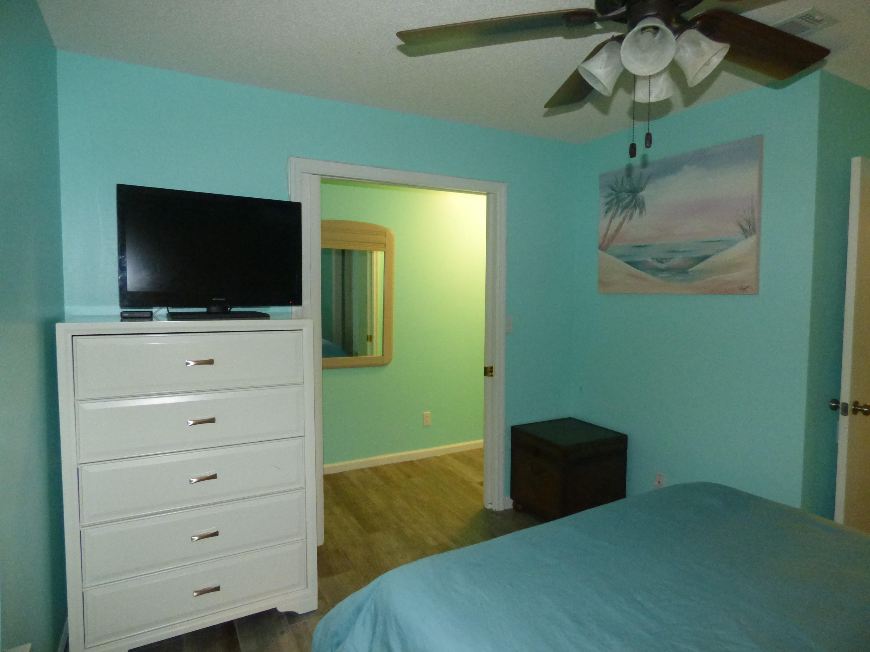 SUMMERSPELL CONDO - Residential