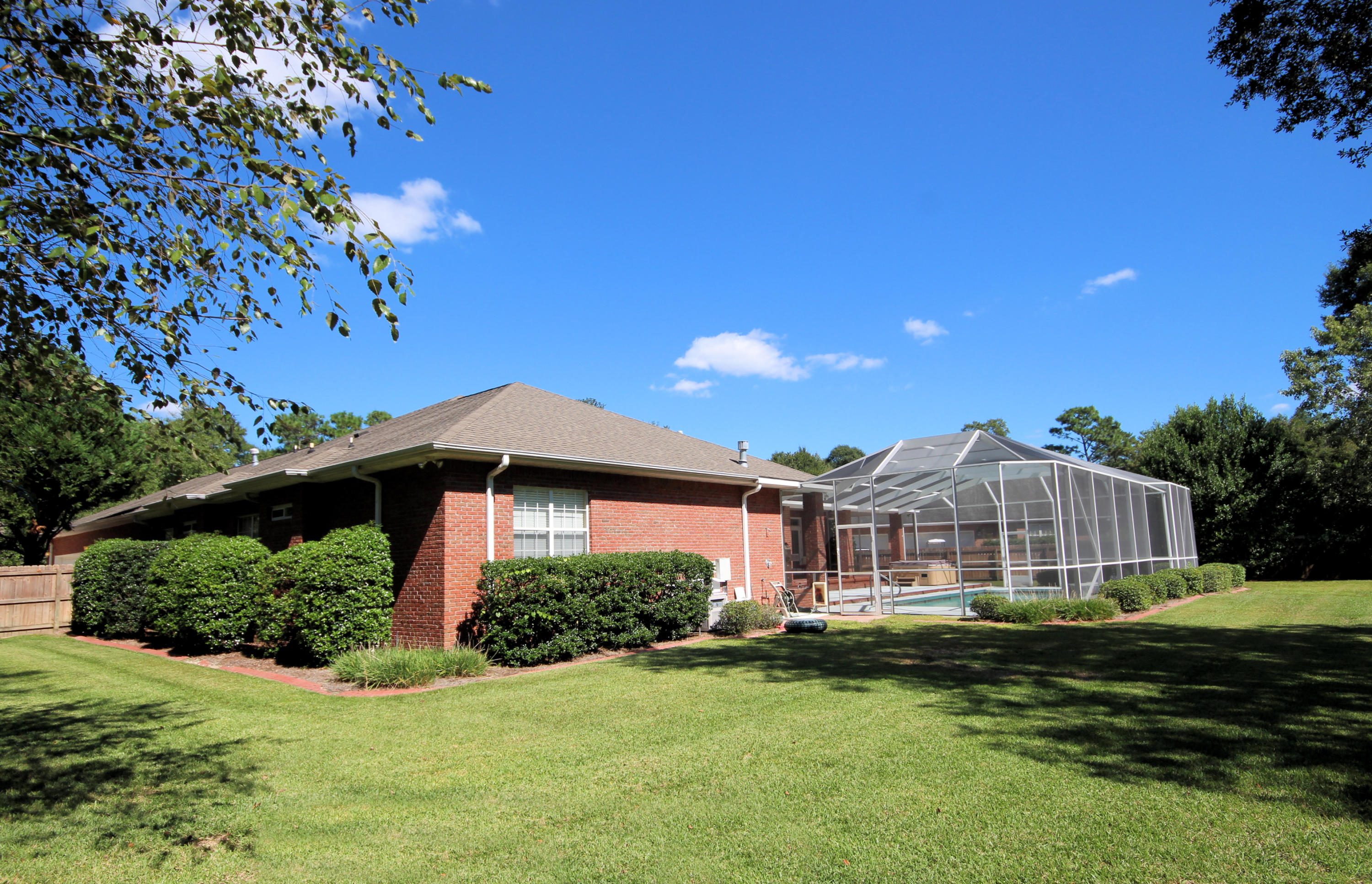 ROCKY BAYOU ESTATES 12B - Residential