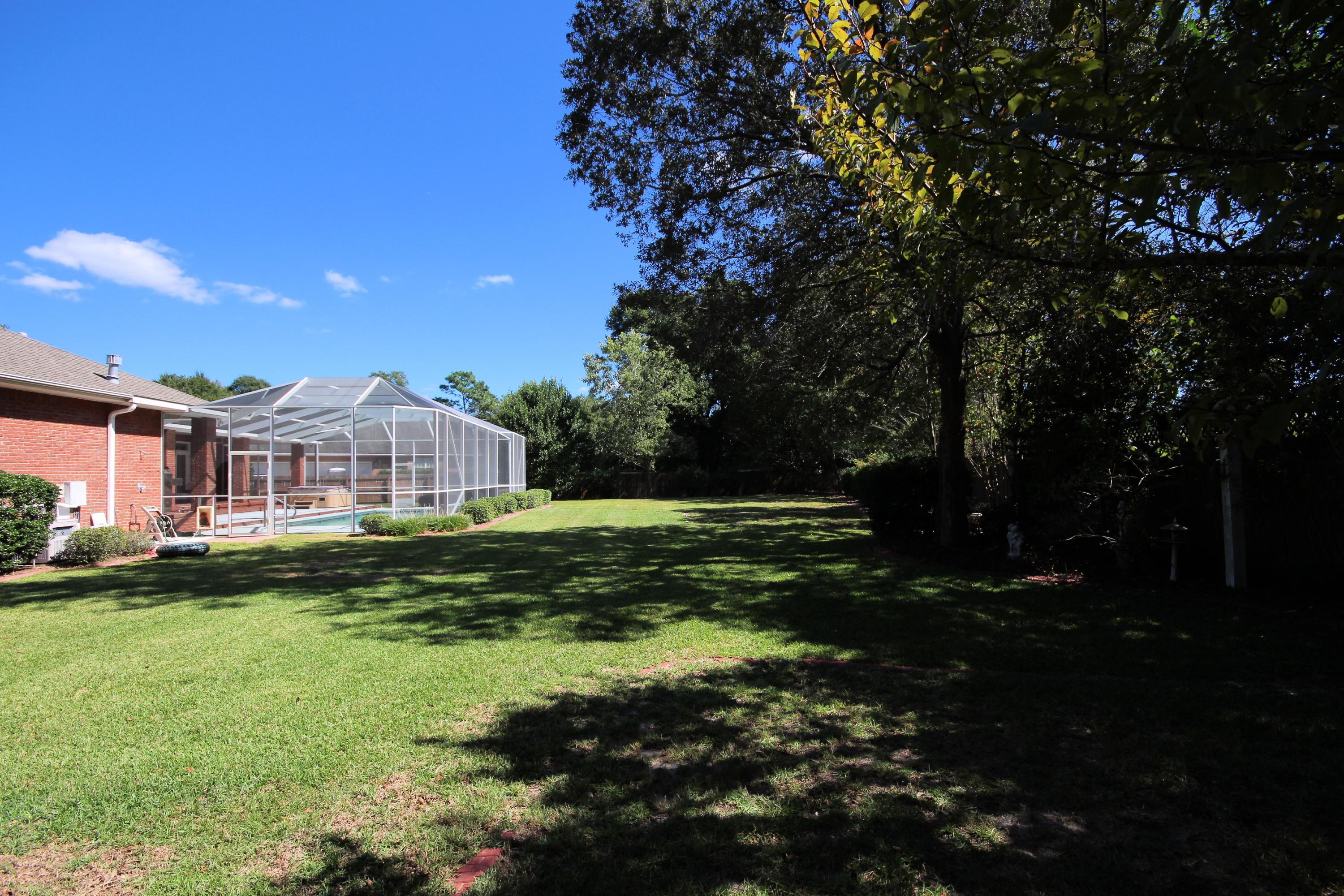 ROCKY BAYOU ESTATES 12B - Residential