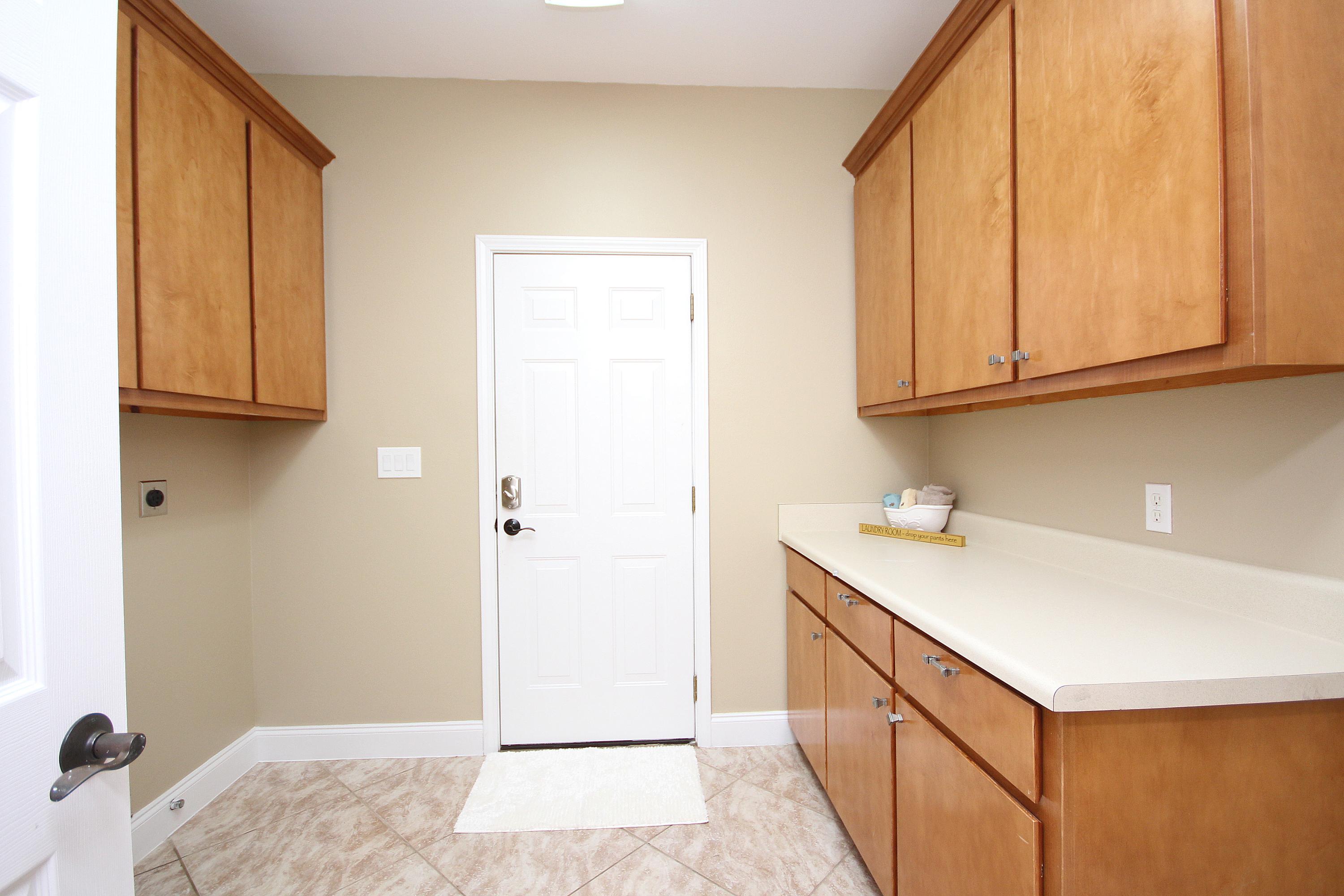 ROCKY BAYOU ESTATES 12B - Residential