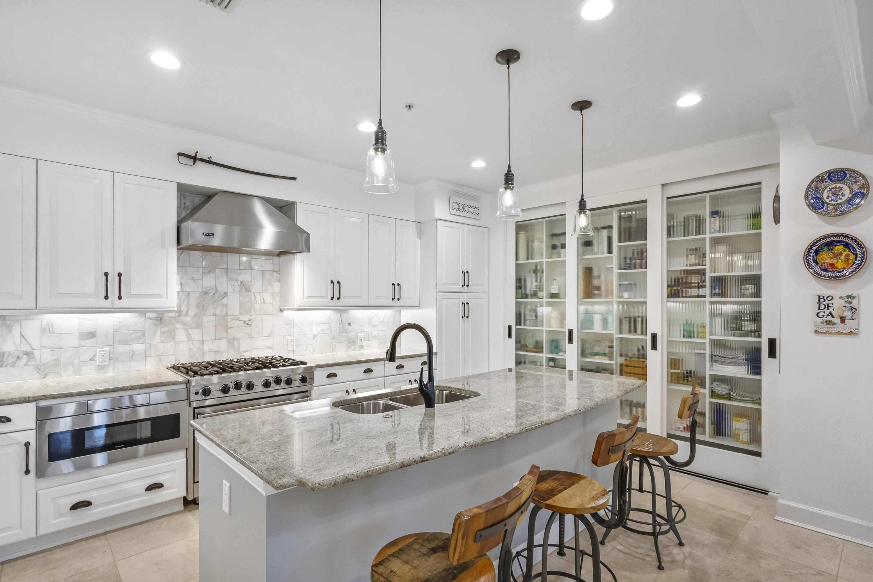 ONE WATER PLACE - Residential