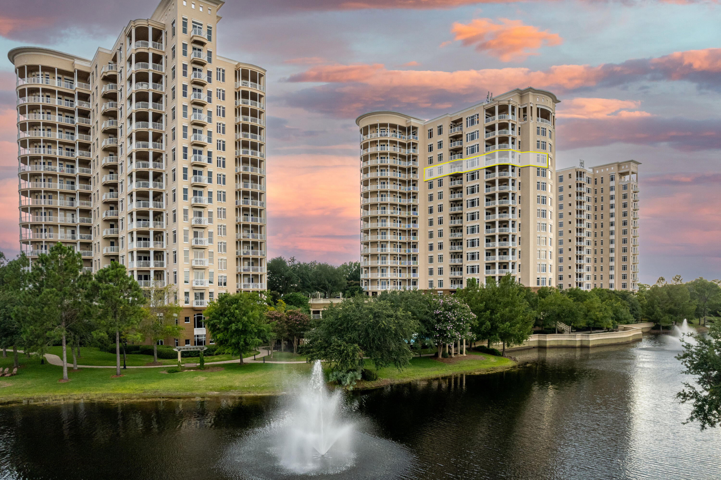 ONE WATER PLACE - Residential