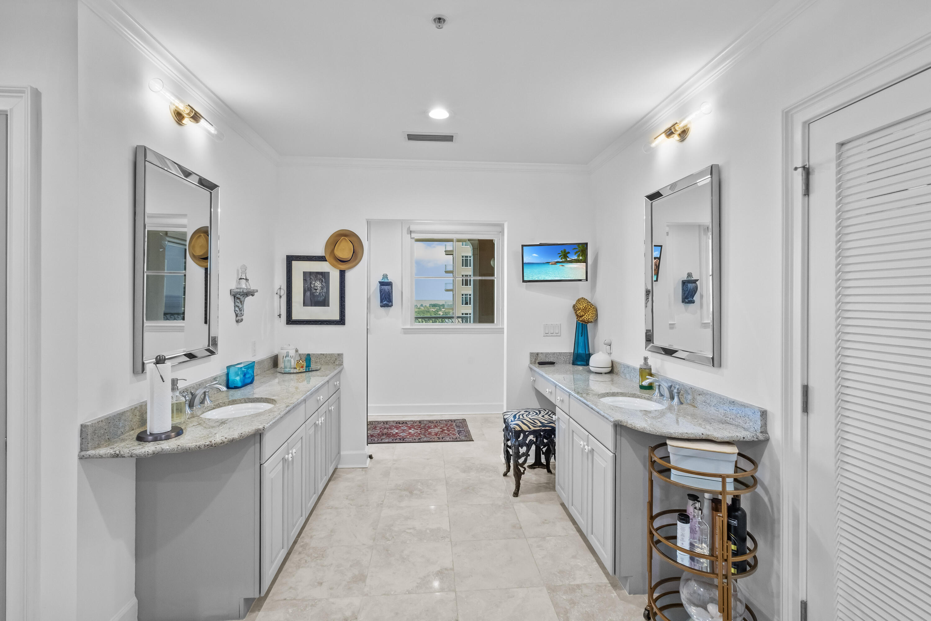ONE WATER PLACE - Residential