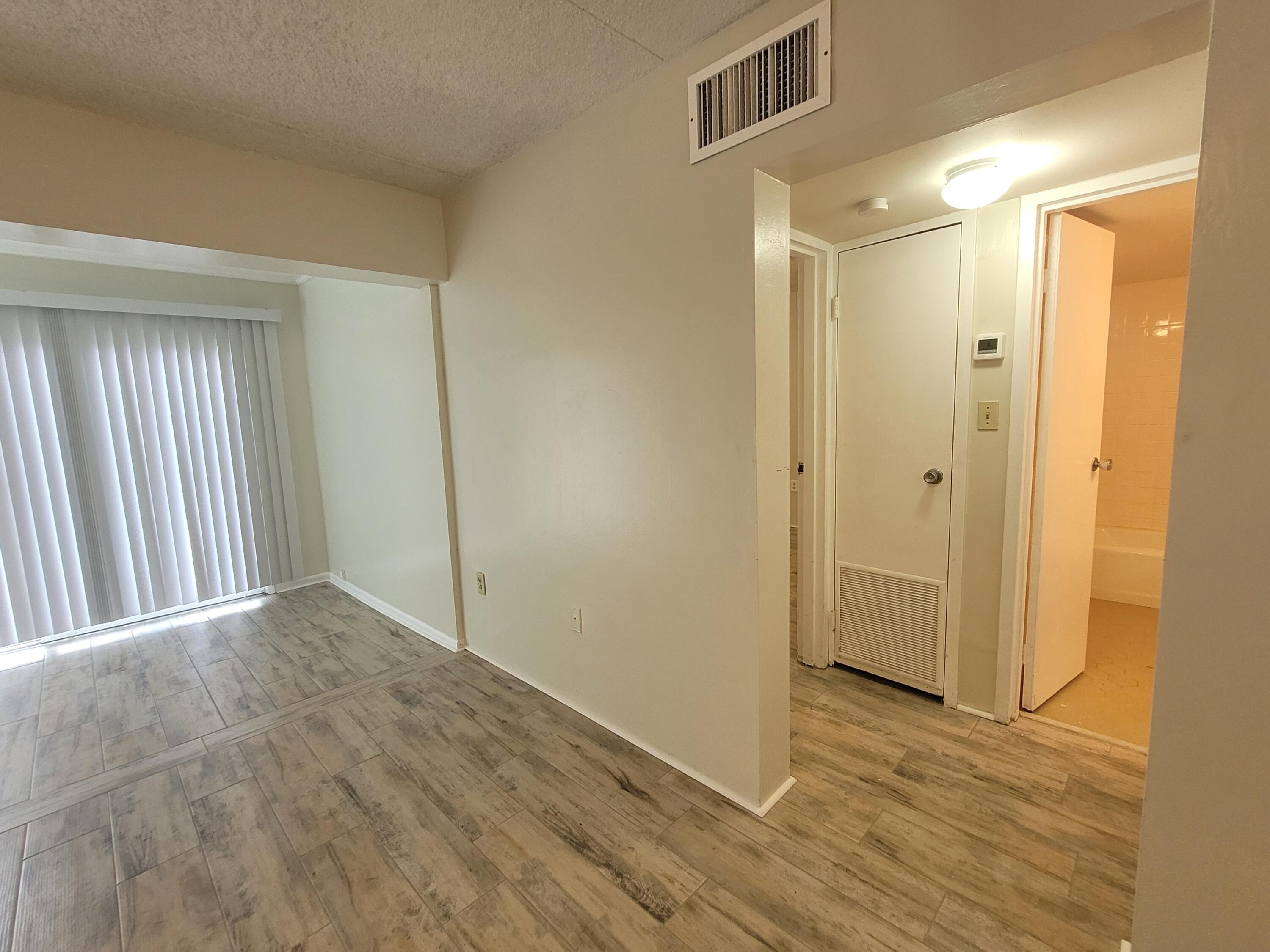 SEA PALM 2 CONDO - Residential Lease