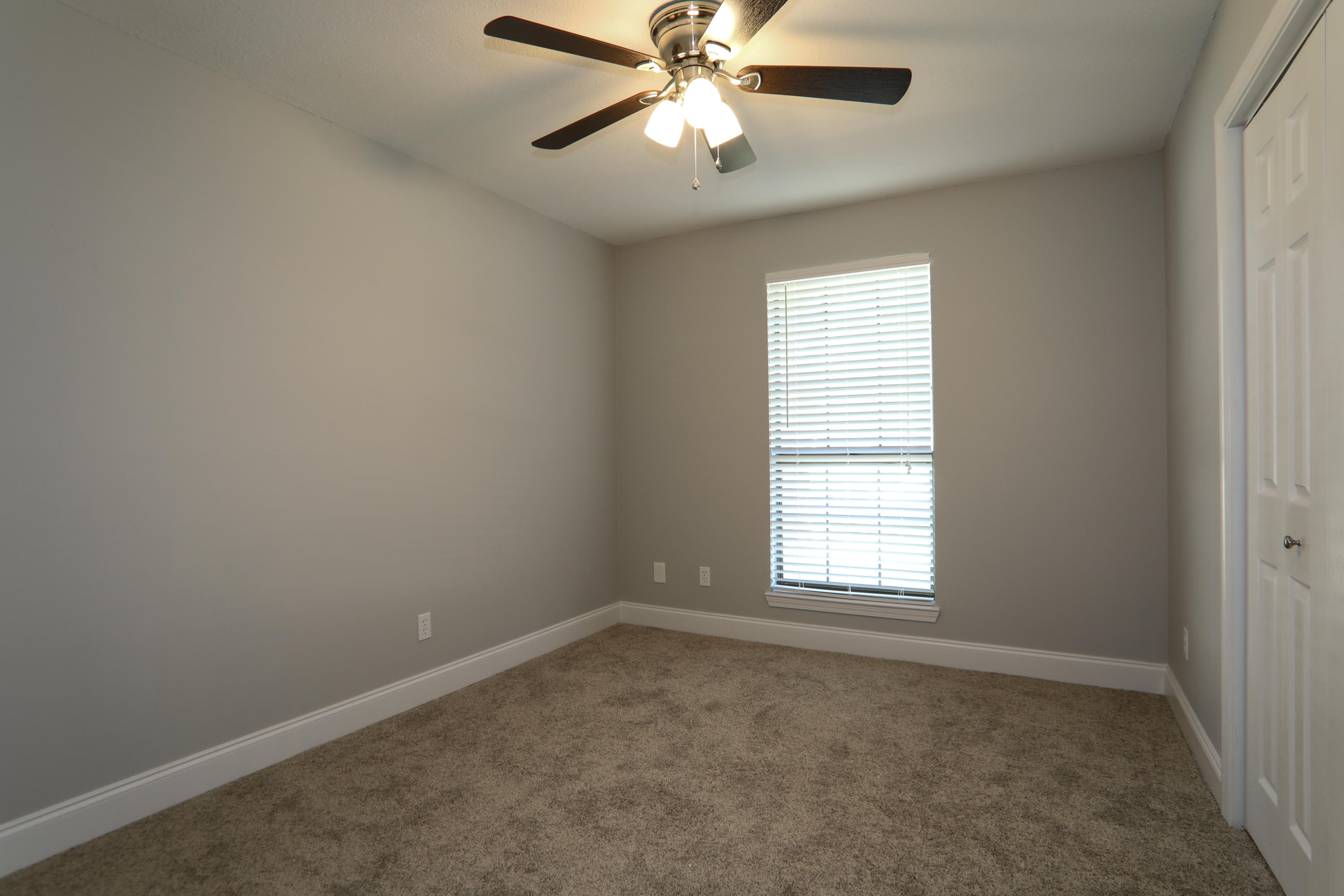 KELL-AIRE GARDENS - Residential