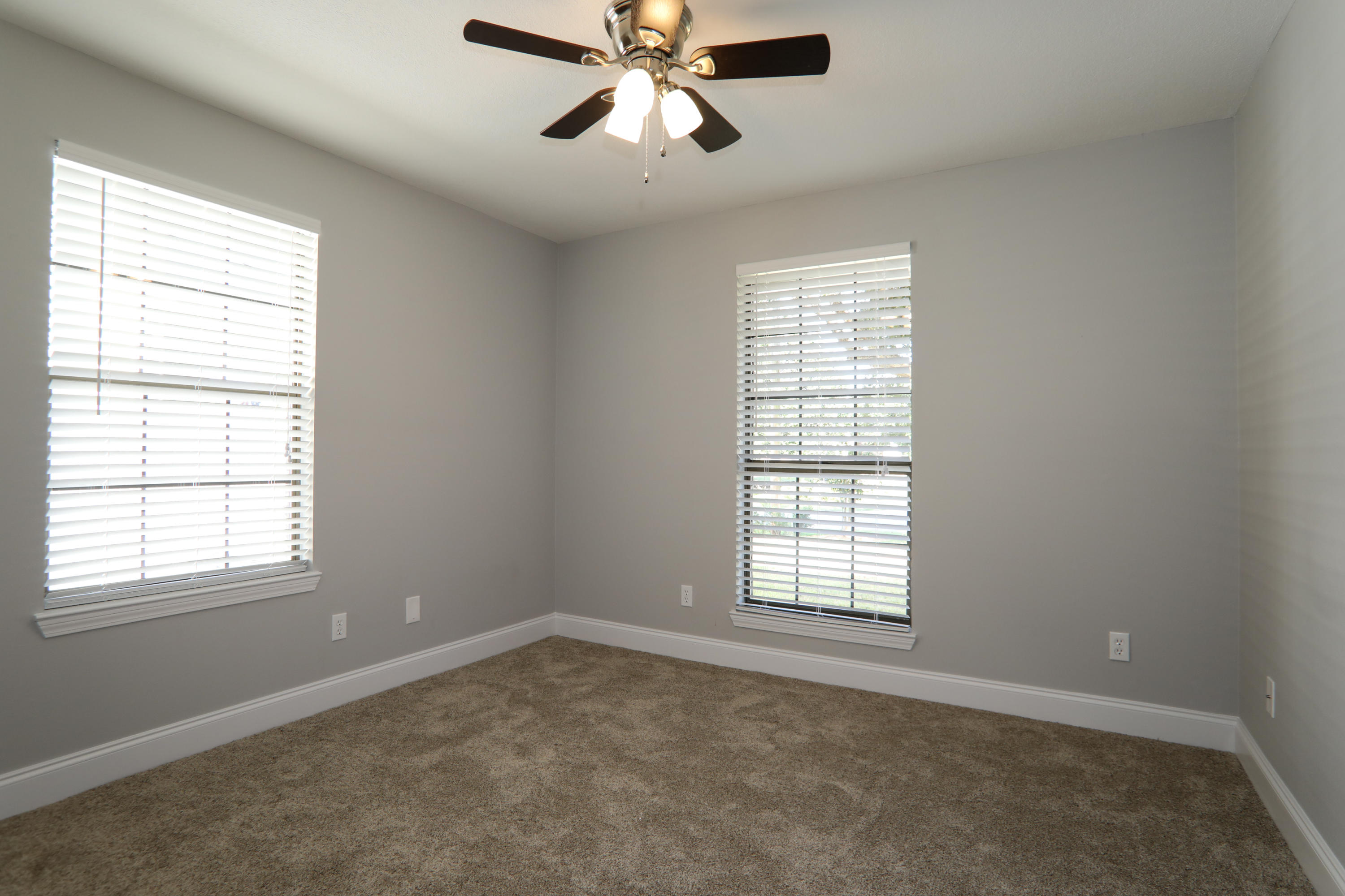 KELL-AIRE GARDENS - Residential