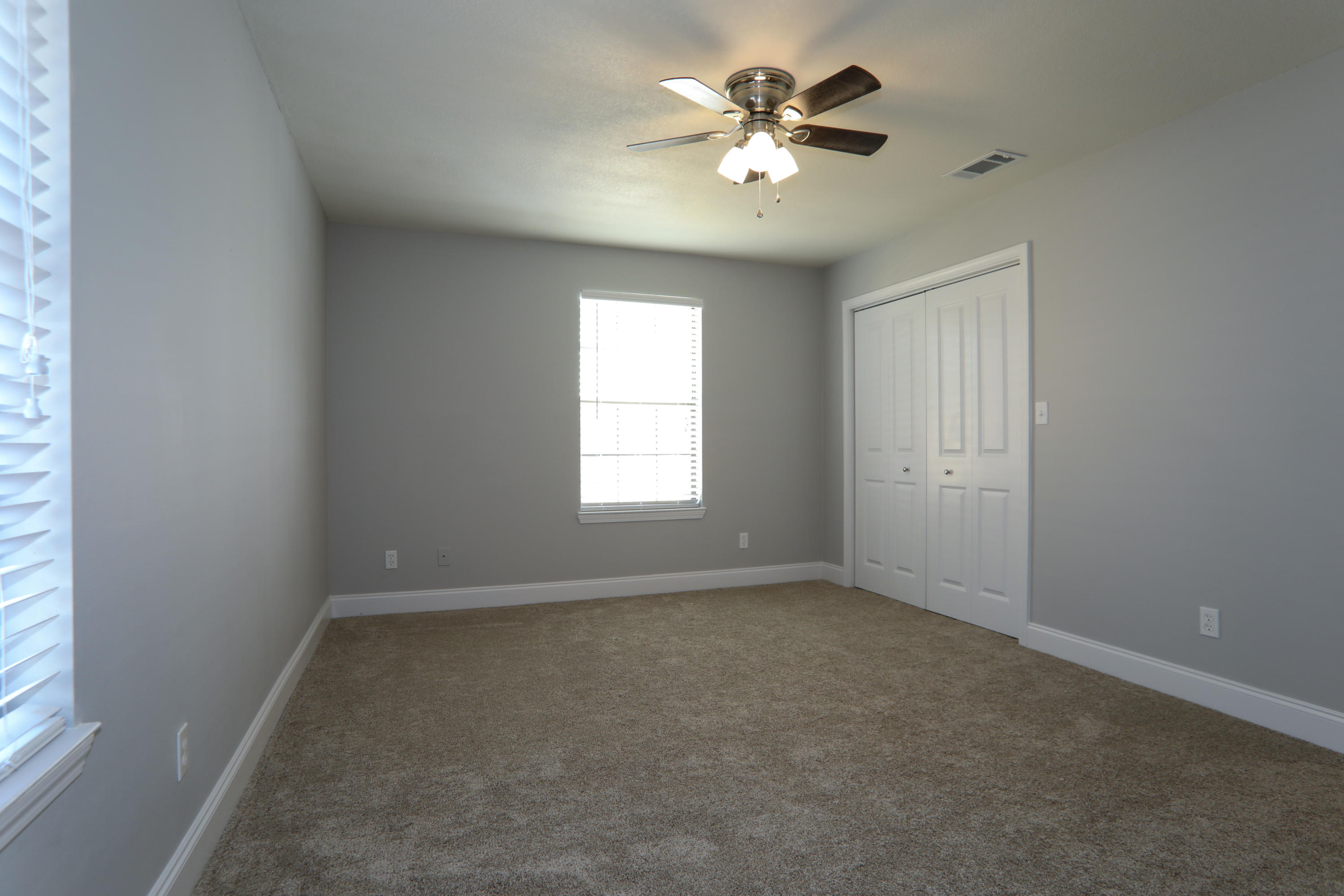 KELL-AIRE GARDENS - Residential