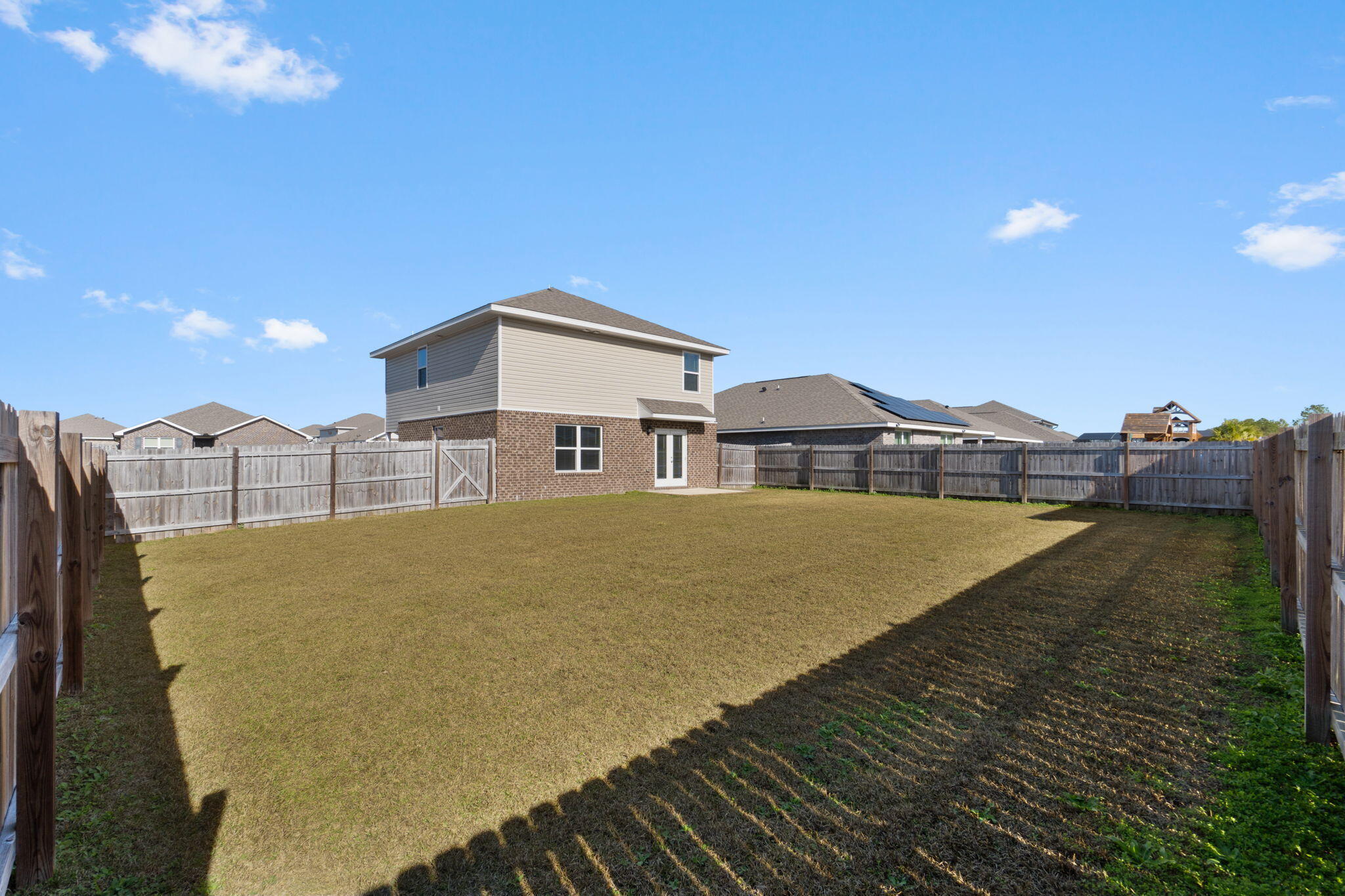 REDSTONE COMMONS - Residential Lease