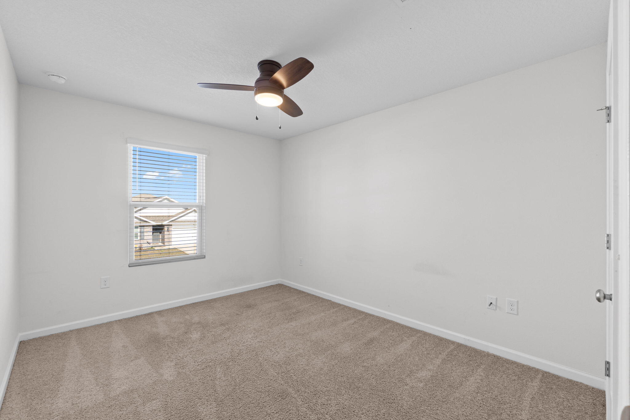 REDSTONE COMMONS - Residential Lease