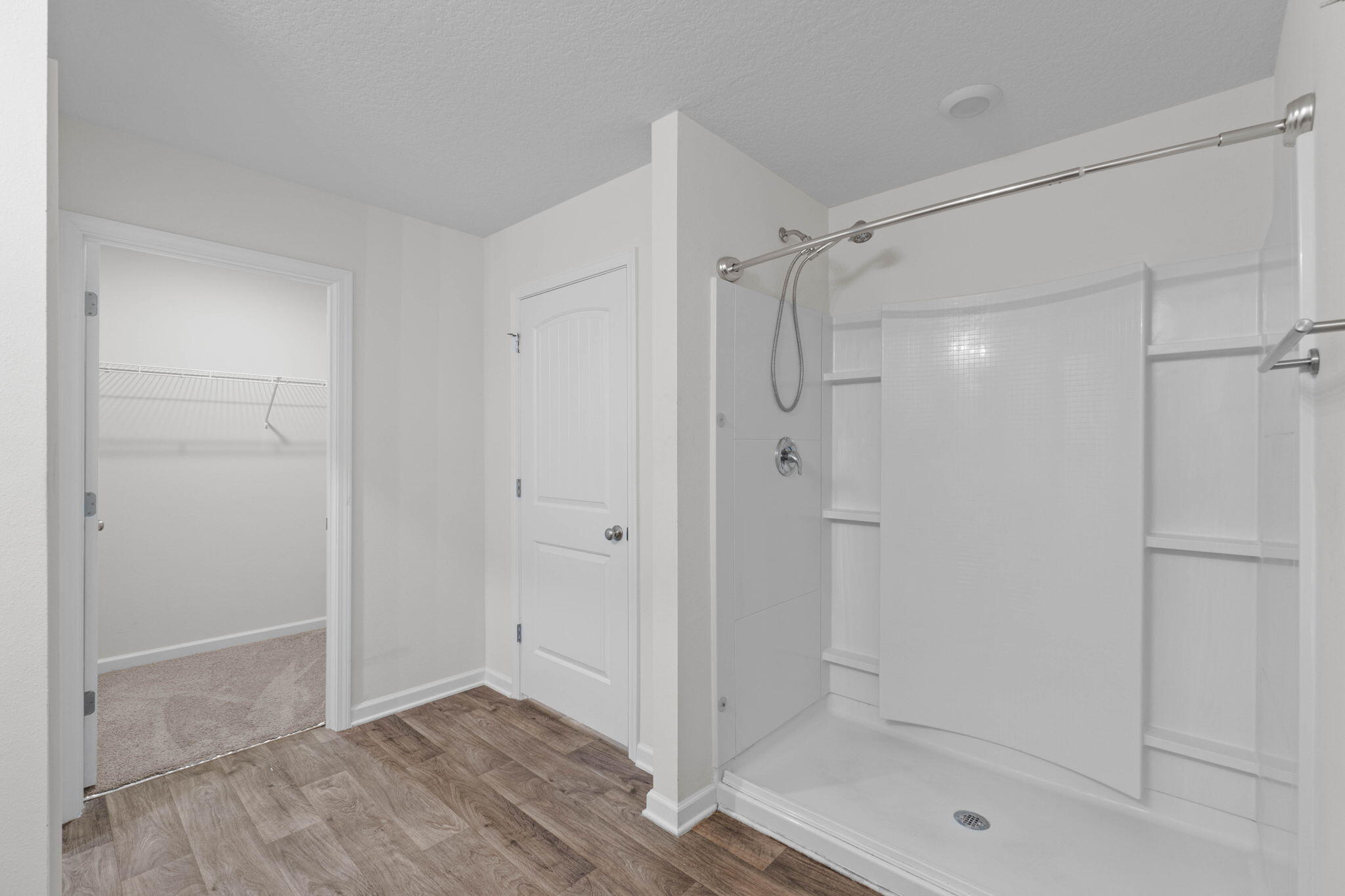 REDSTONE COMMONS - Residential Lease