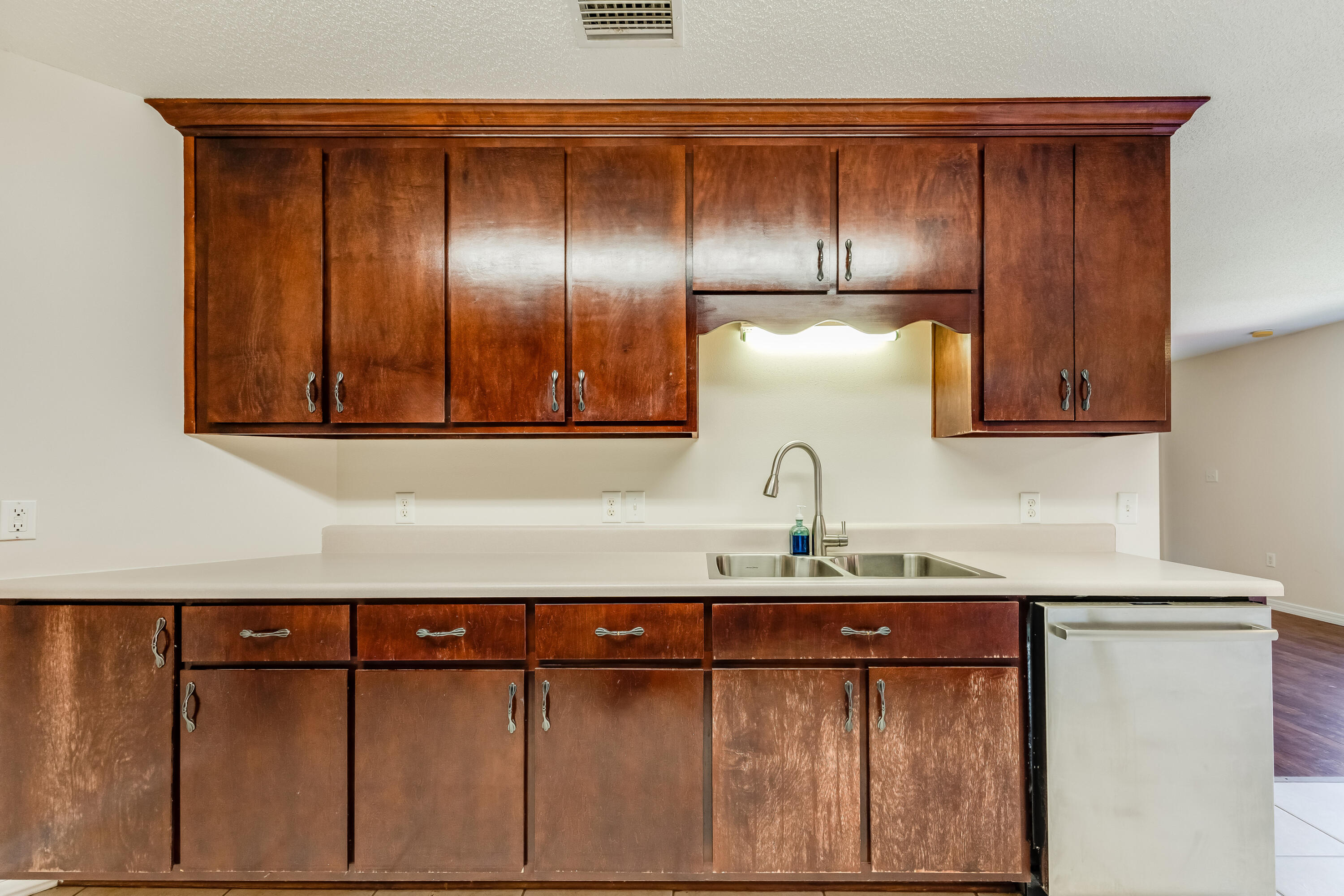 METES & BOUNDS - Residential Lease