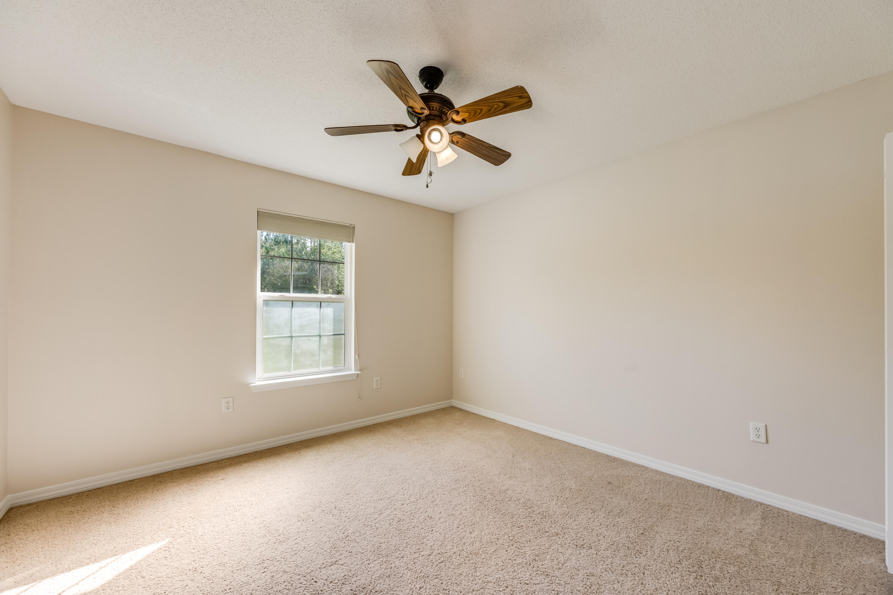 METES & BOUNDS - Residential Lease