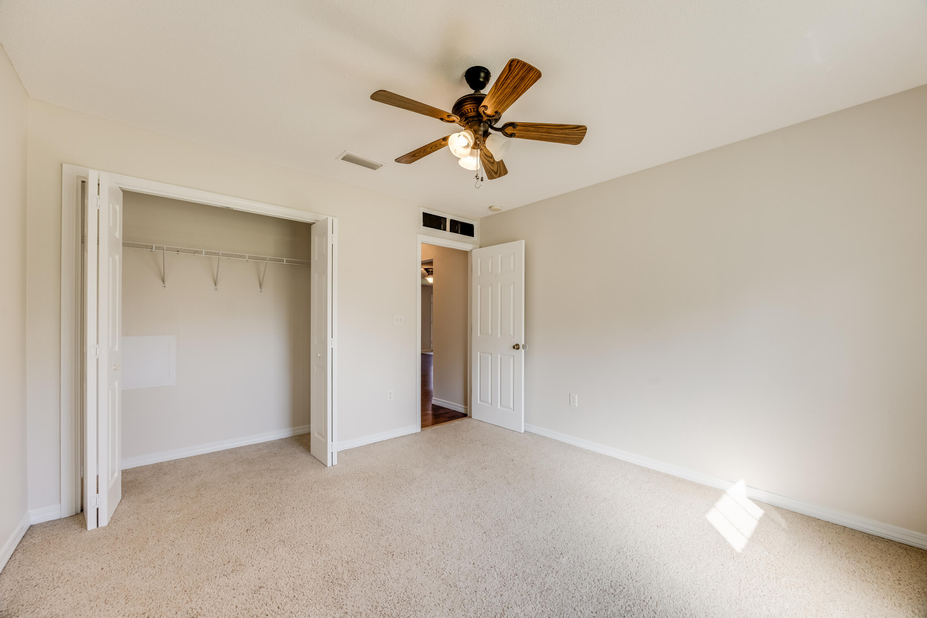 METES & BOUNDS - Residential Lease