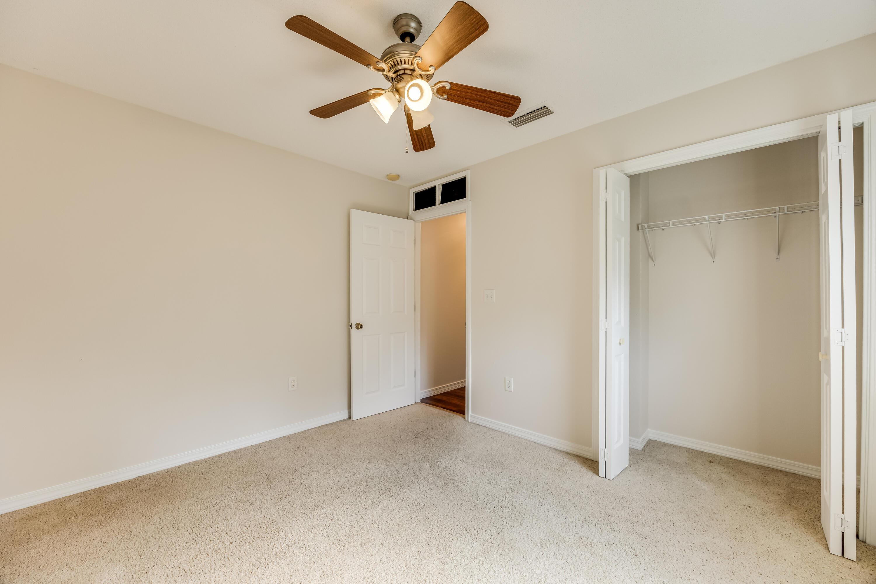METES & BOUNDS - Residential Lease