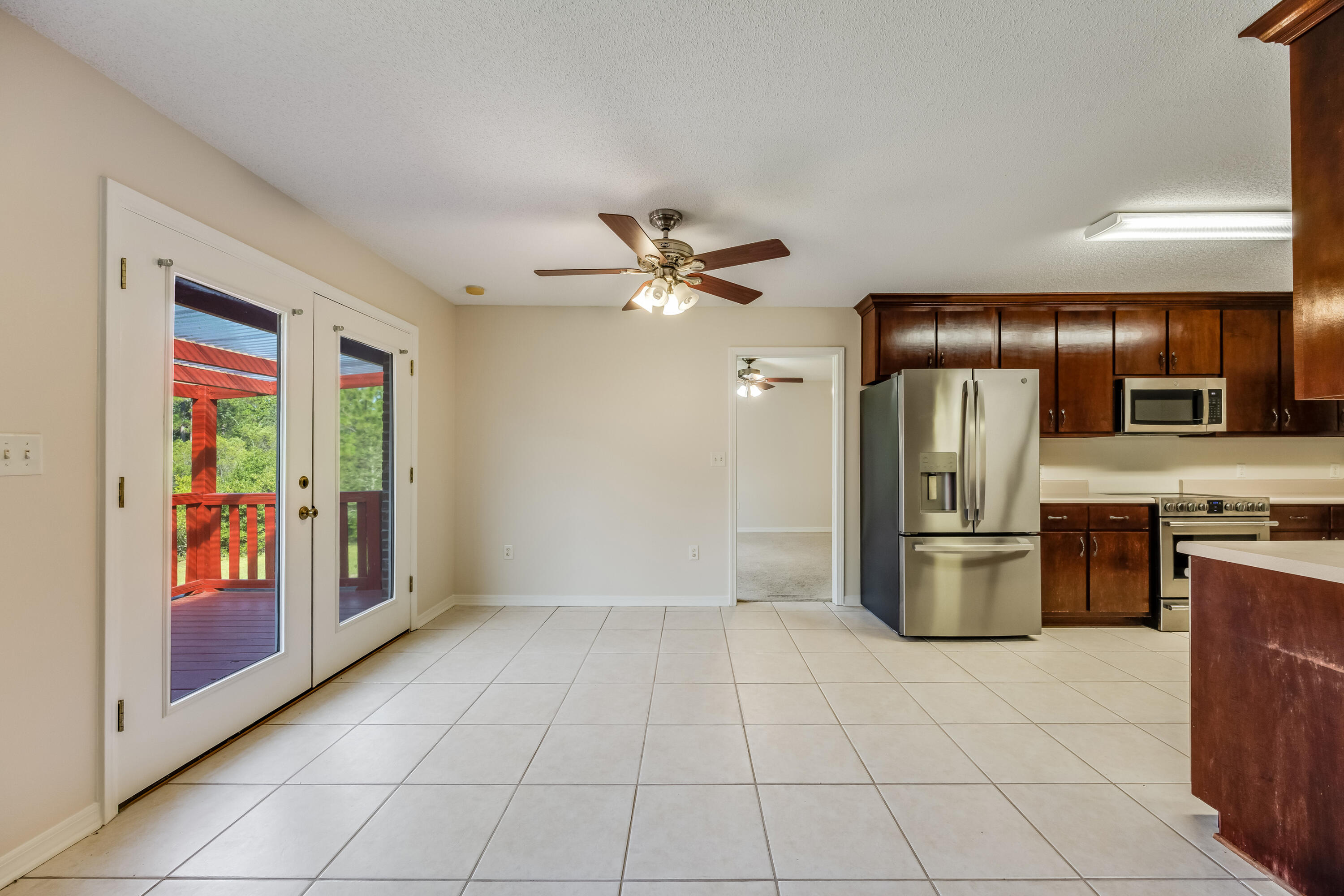 METES & BOUNDS - Residential Lease