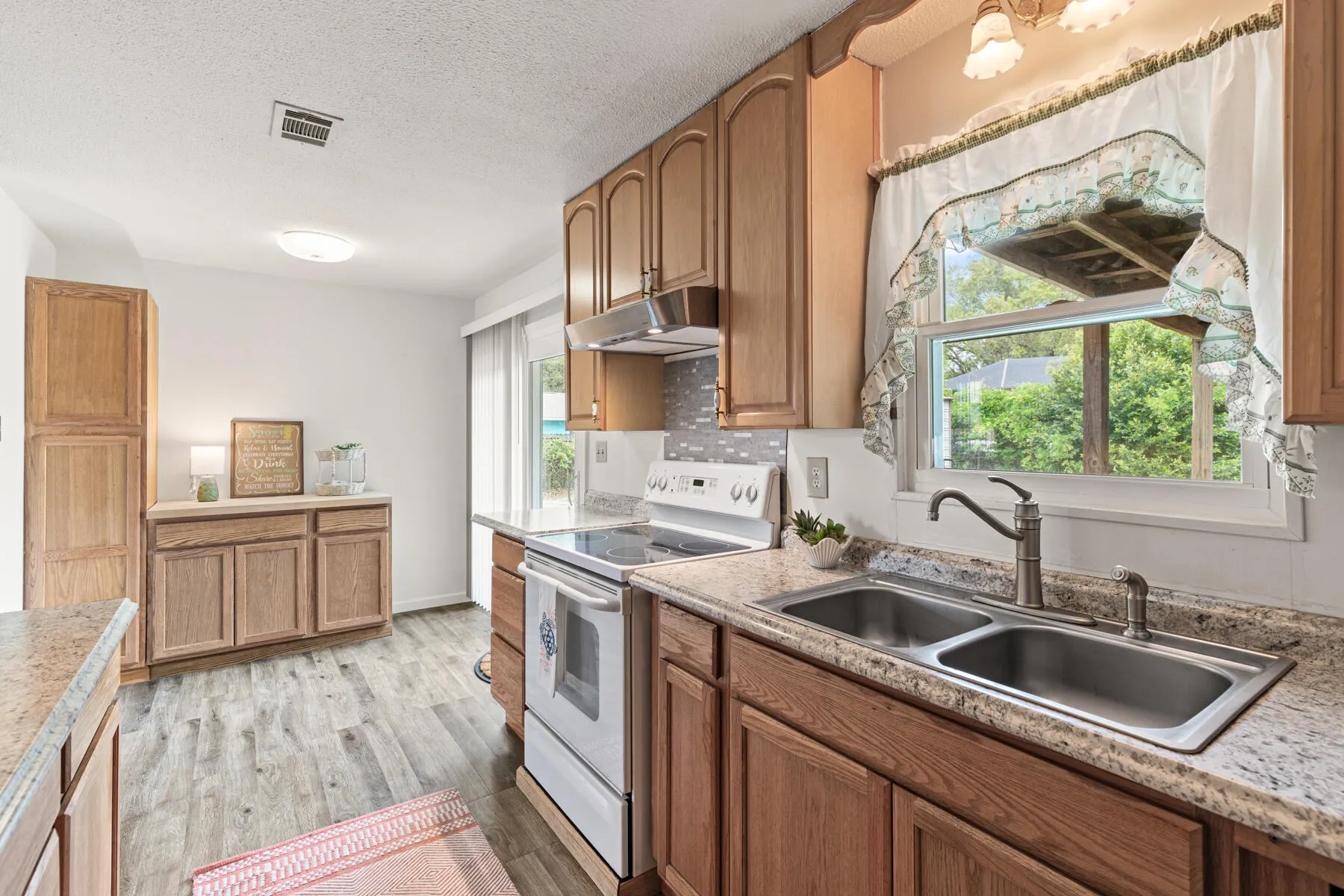 Navarre, Florida 32566, United States, 3 Bedrooms Bedrooms, ,2 BathroomsBathrooms,Residential,Active,103518