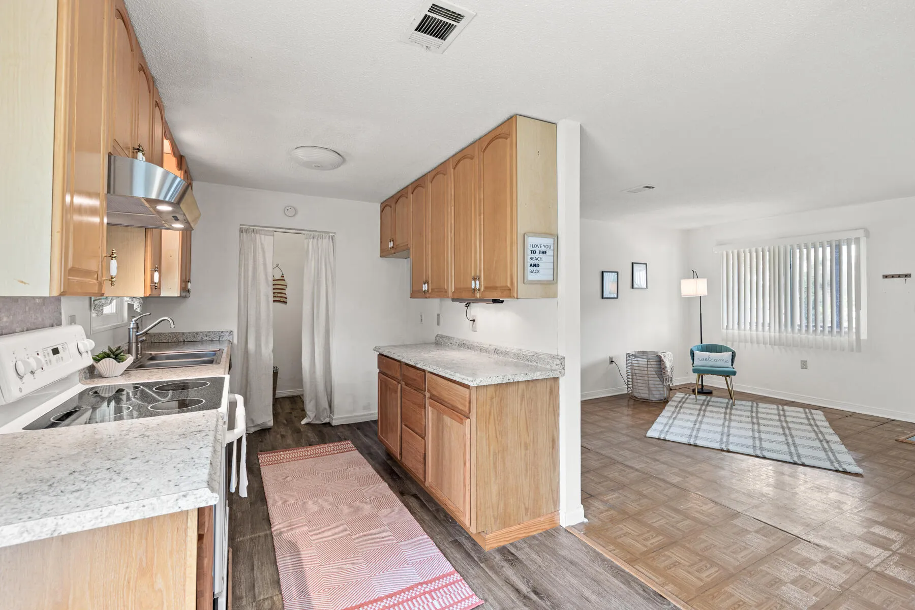 Navarre, Florida 32566, United States, 3 Bedrooms Bedrooms, ,2 BathroomsBathrooms,Residential,Active,103518