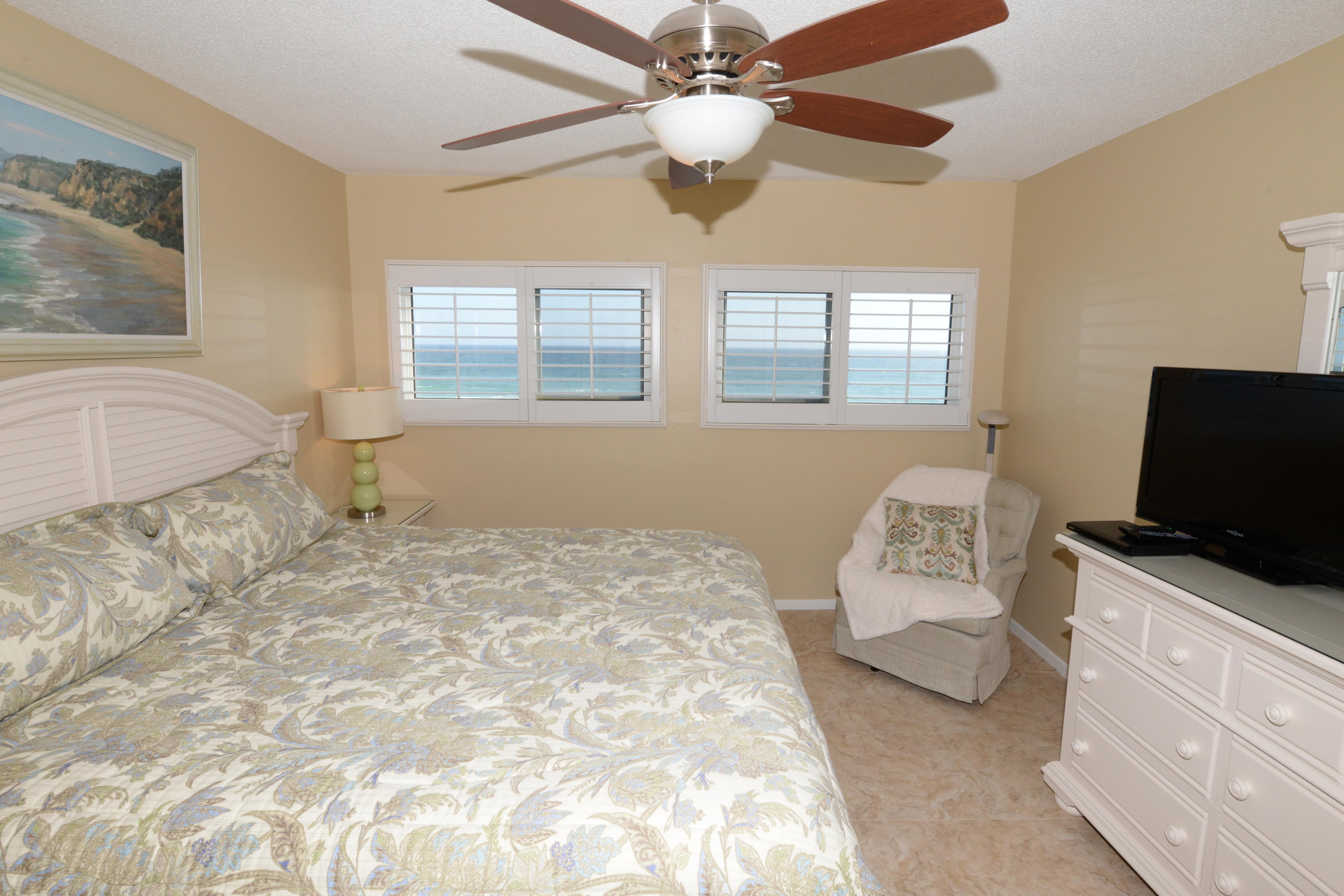 BEACH HOUSE CONDO PH 1 - Residential