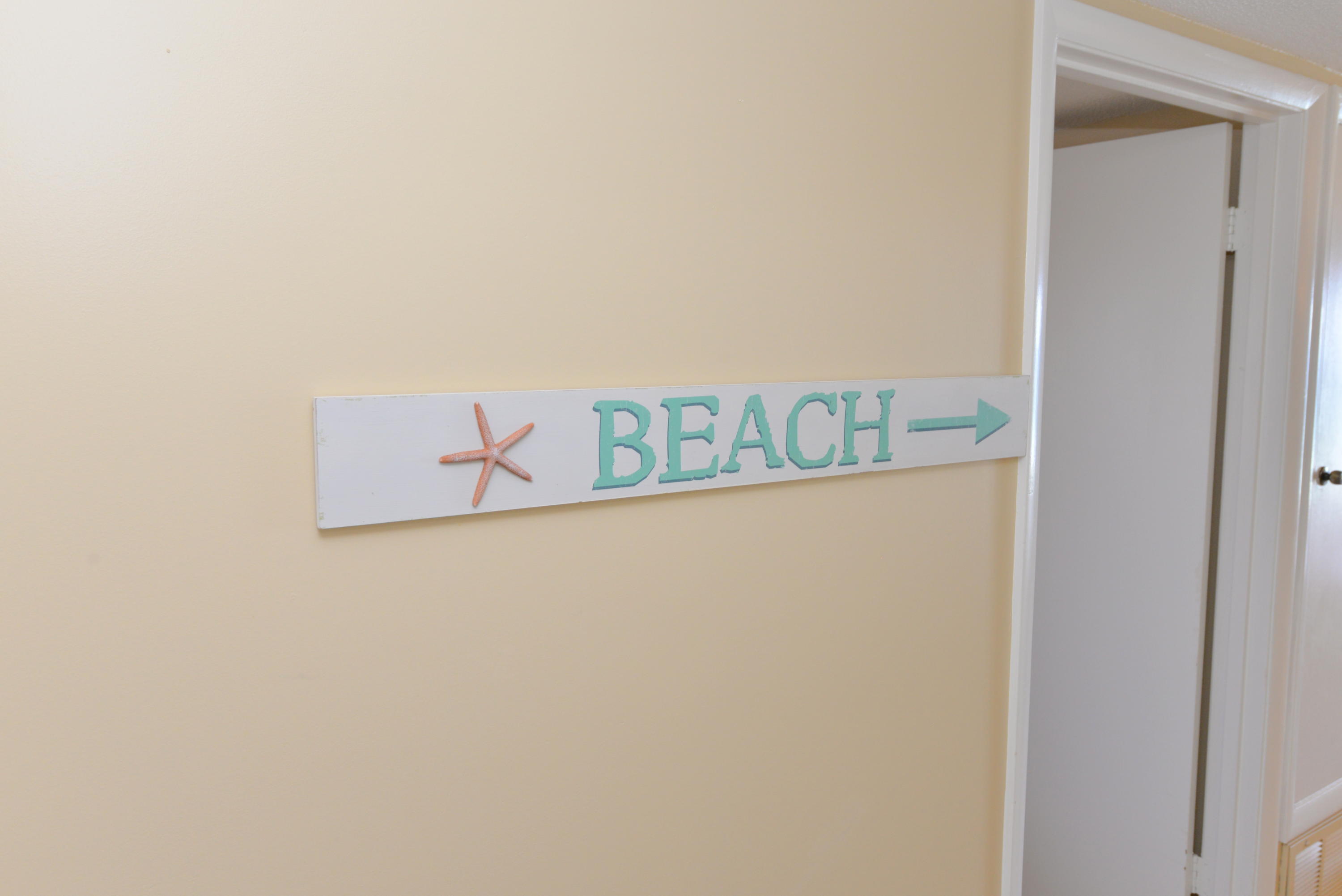 BEACH HOUSE CONDO PH 1 - Residential