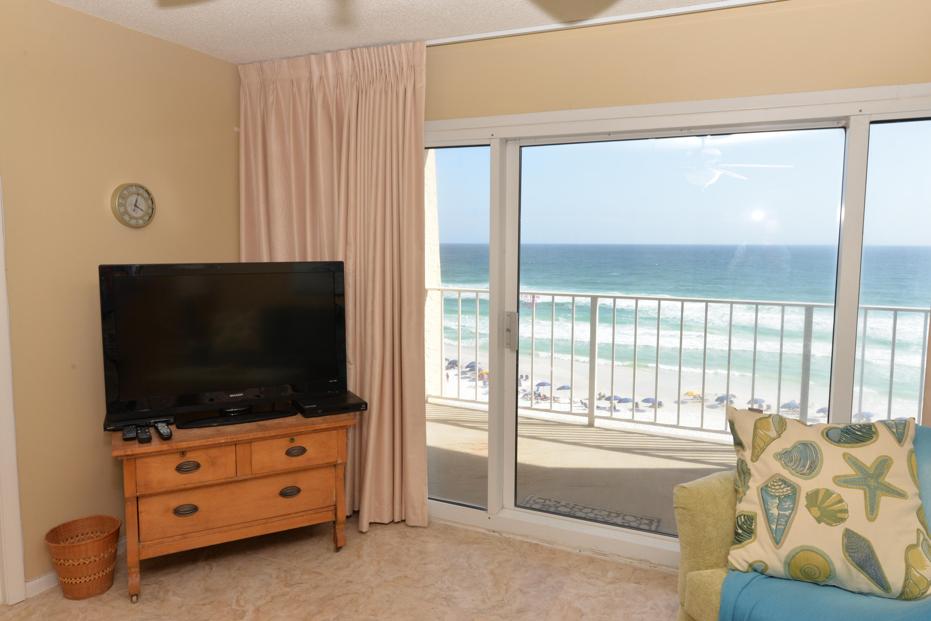 BEACH HOUSE CONDO PH 1 - Residential